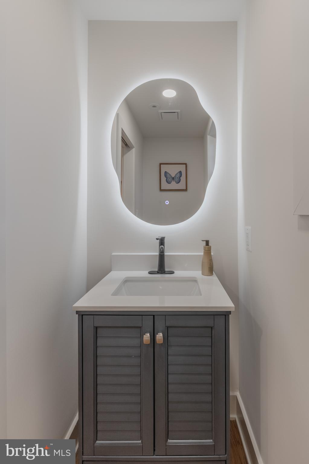 WARWICK VILLAGE - Residential