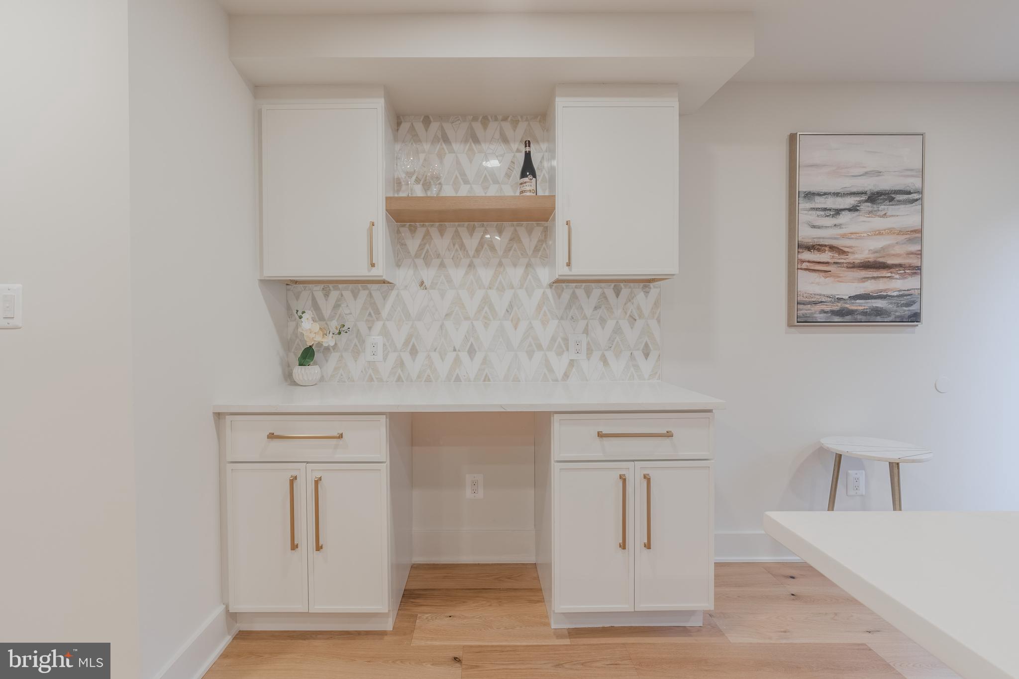 WARWICK VILLAGE - Residential