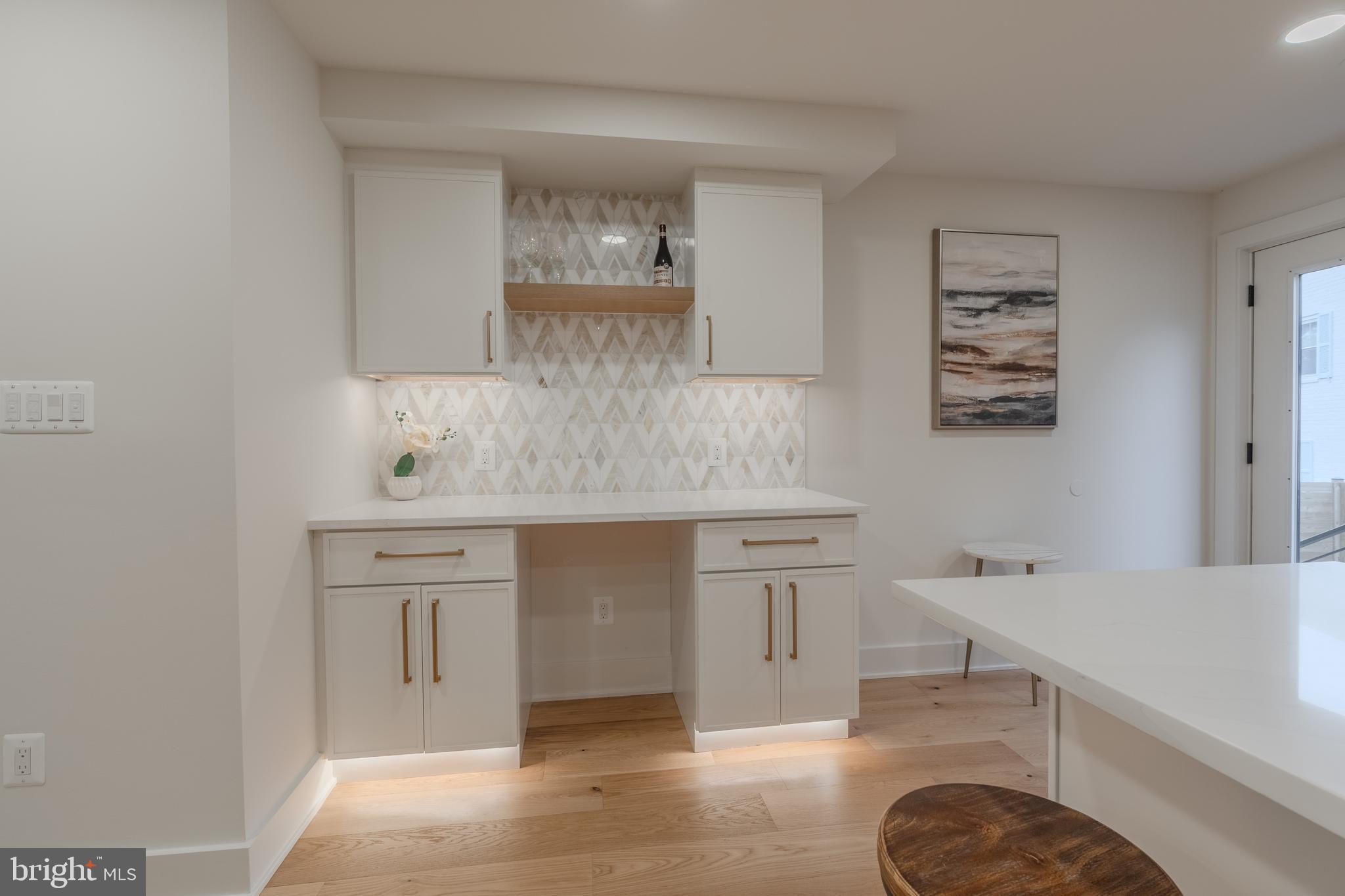 WARWICK VILLAGE - Residential