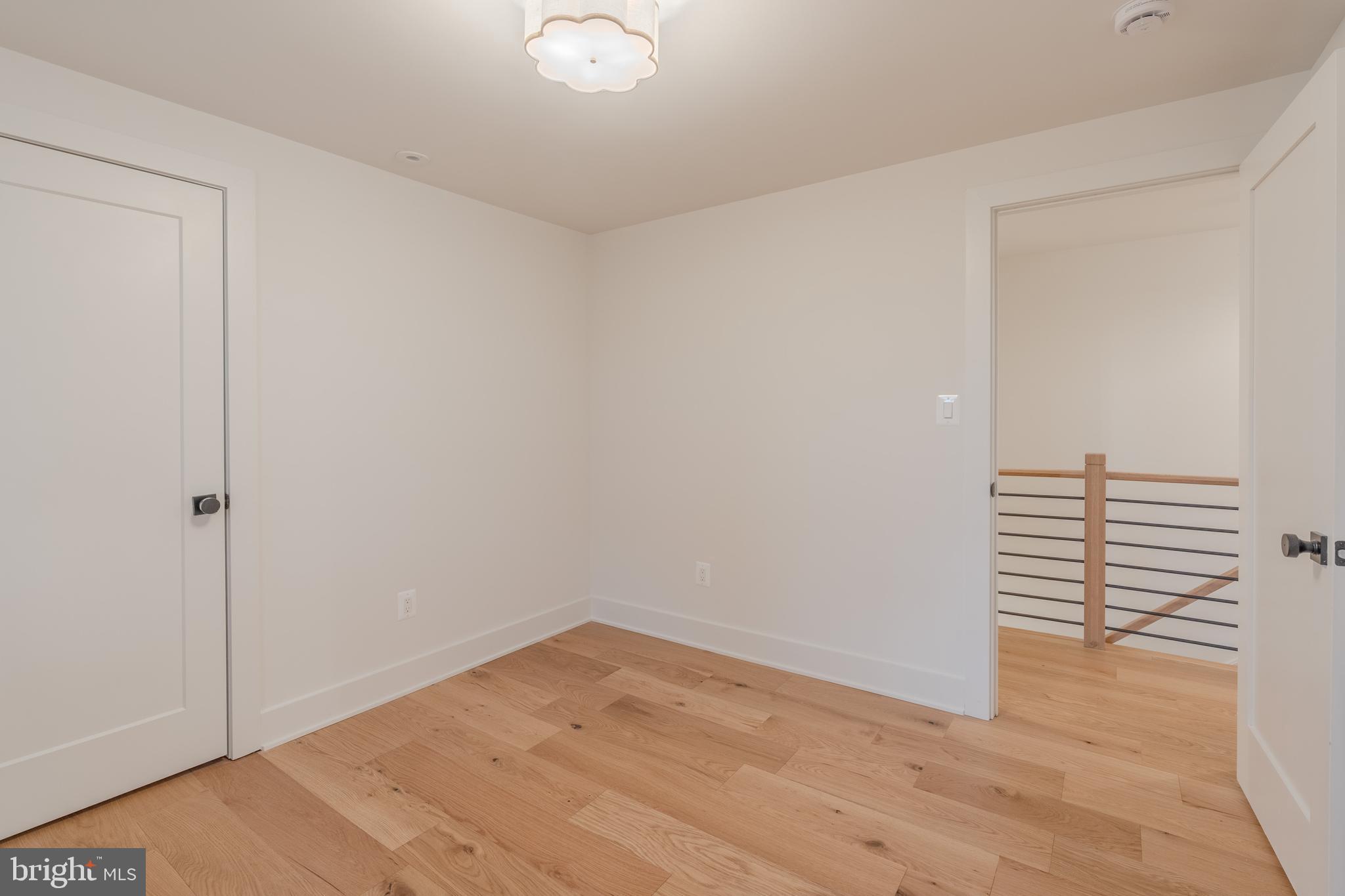 WARWICK VILLAGE - Residential