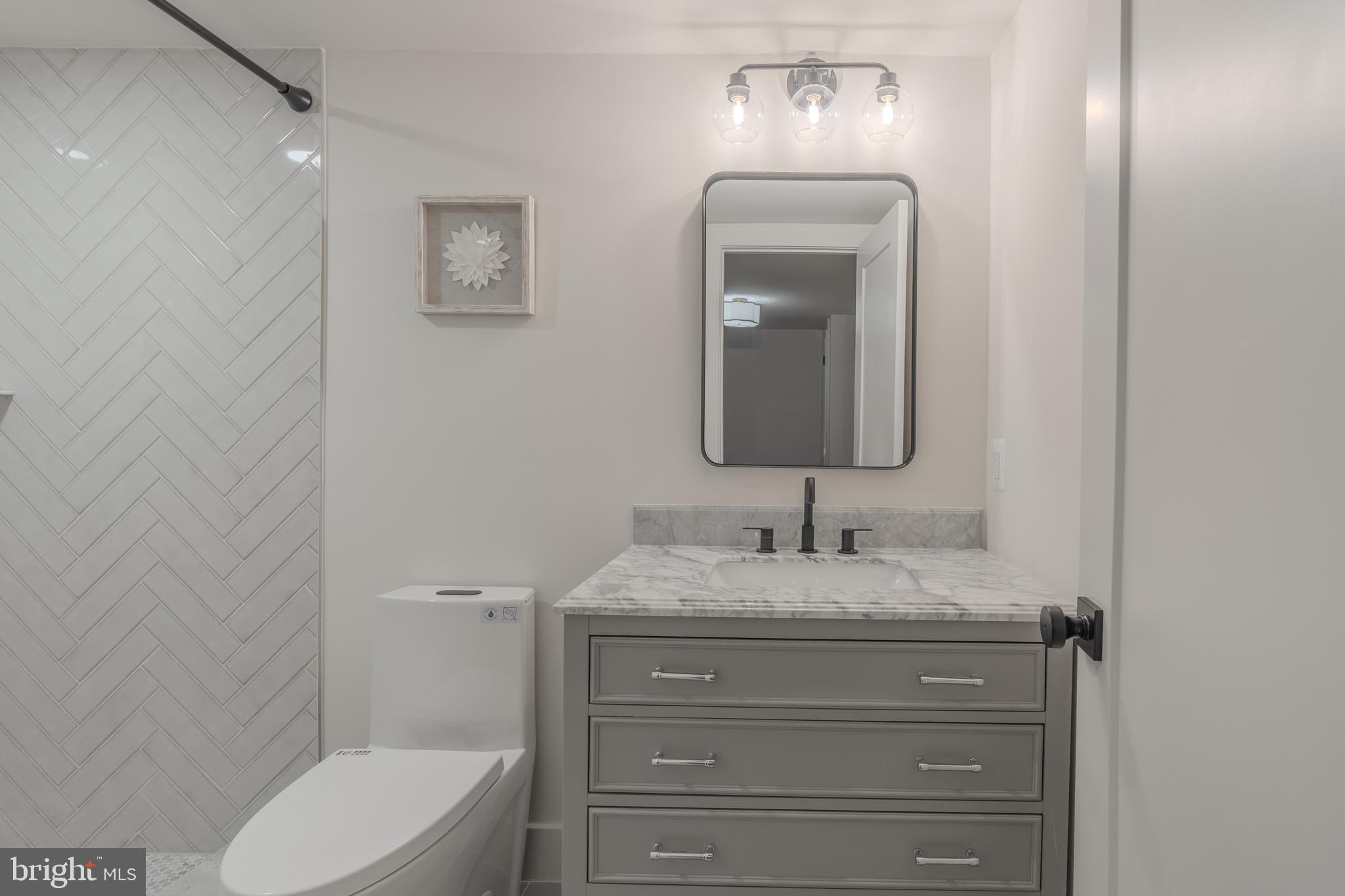 WARWICK VILLAGE - Residential