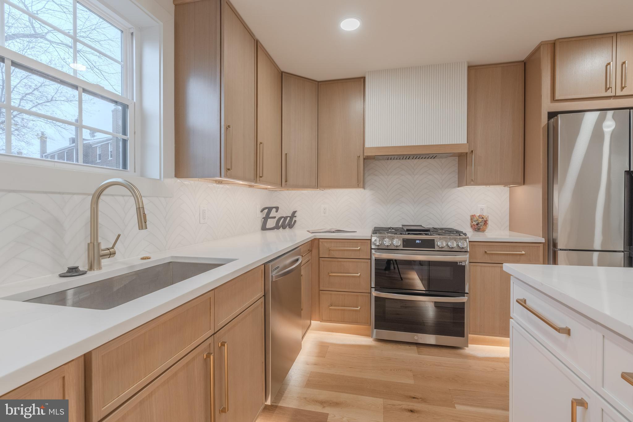 WARWICK VILLAGE - Residential