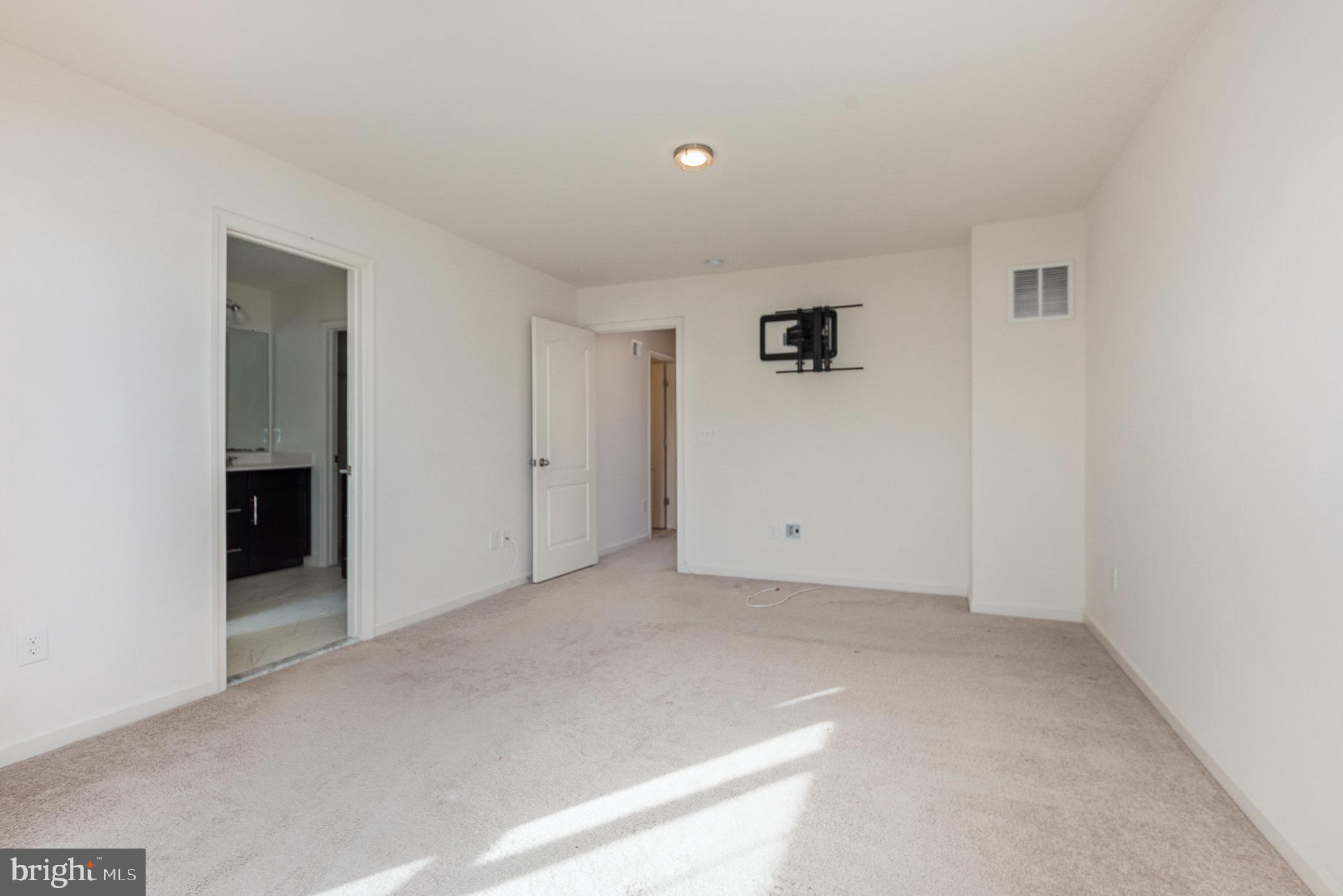 BELLVUE - Residential Lease