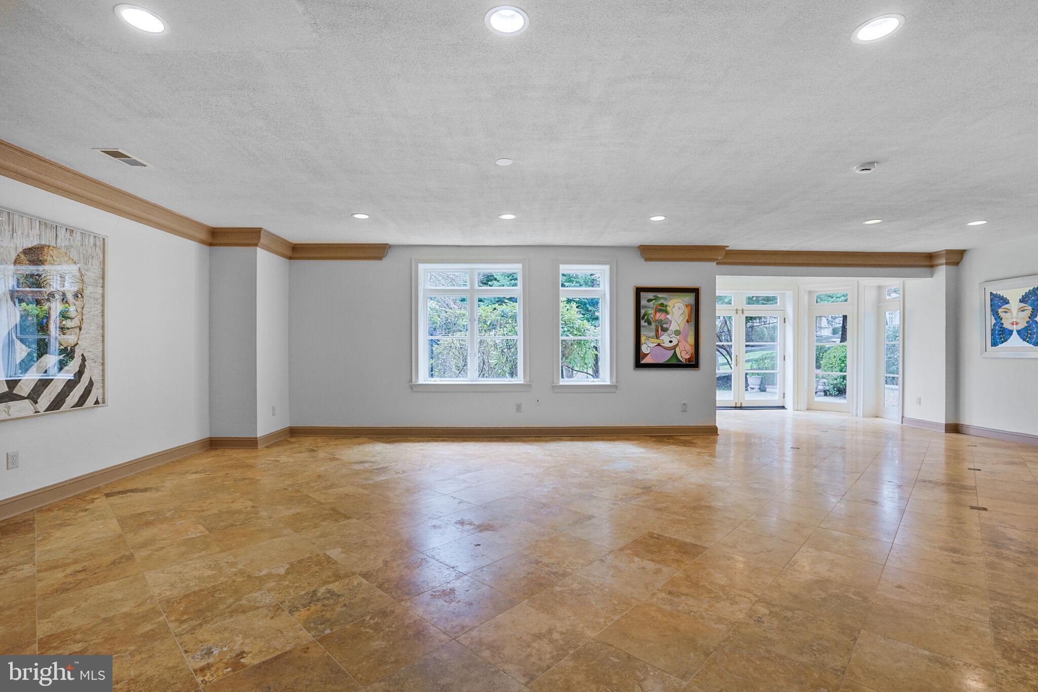 RIVINUS - Residential