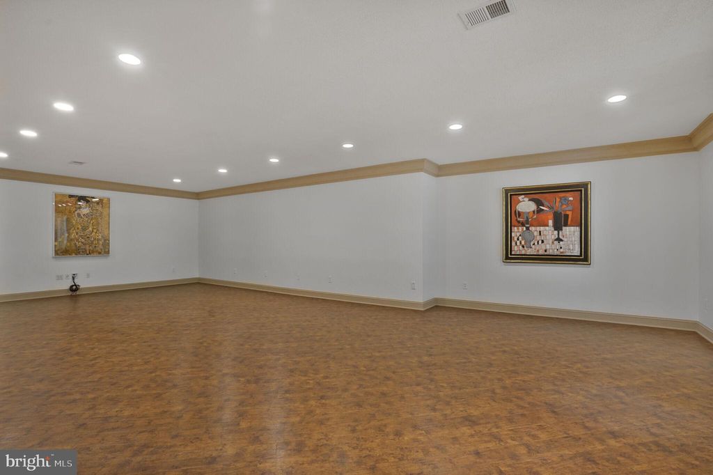 listing image 72
