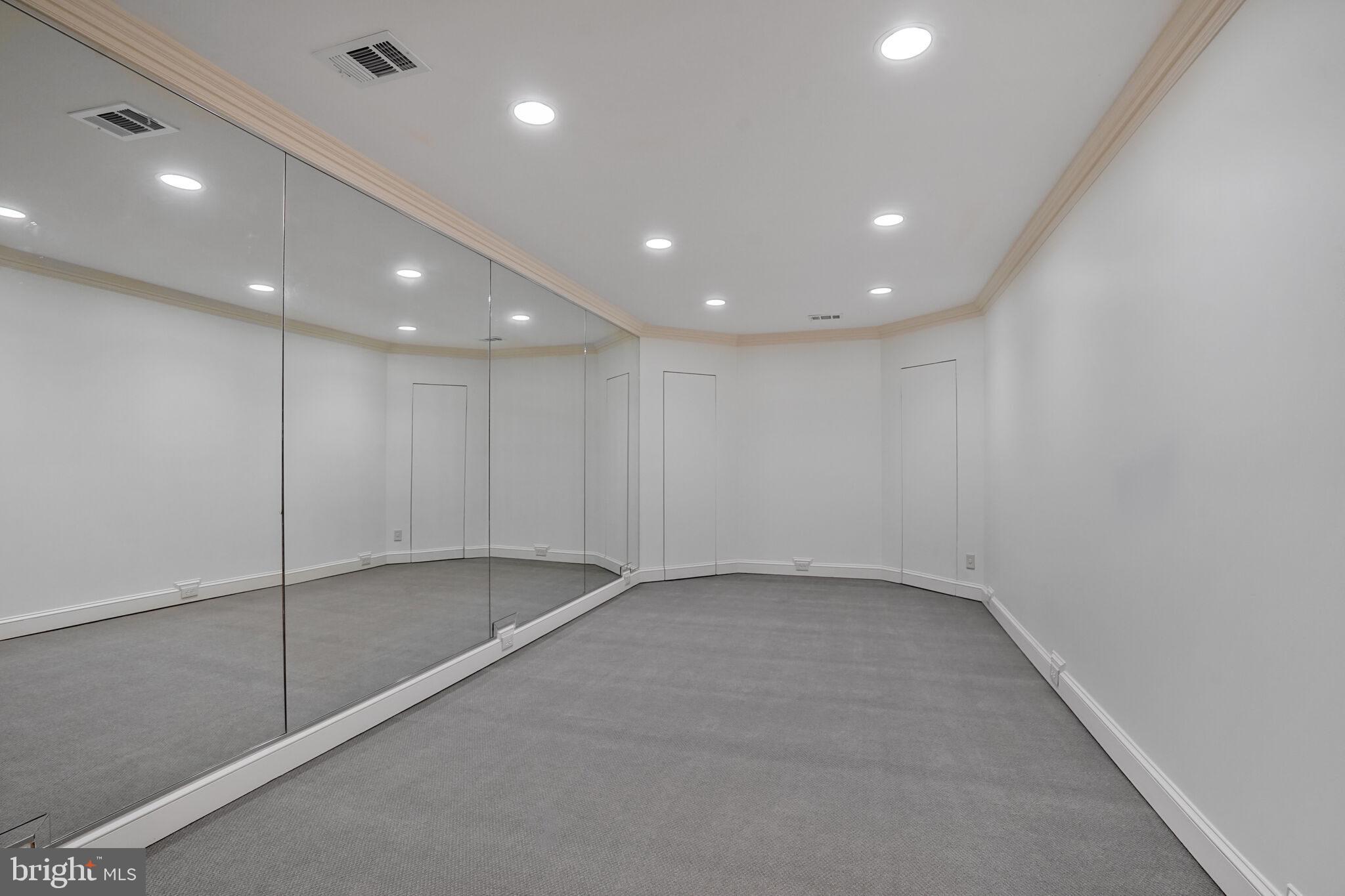 RIVINUS - Residential