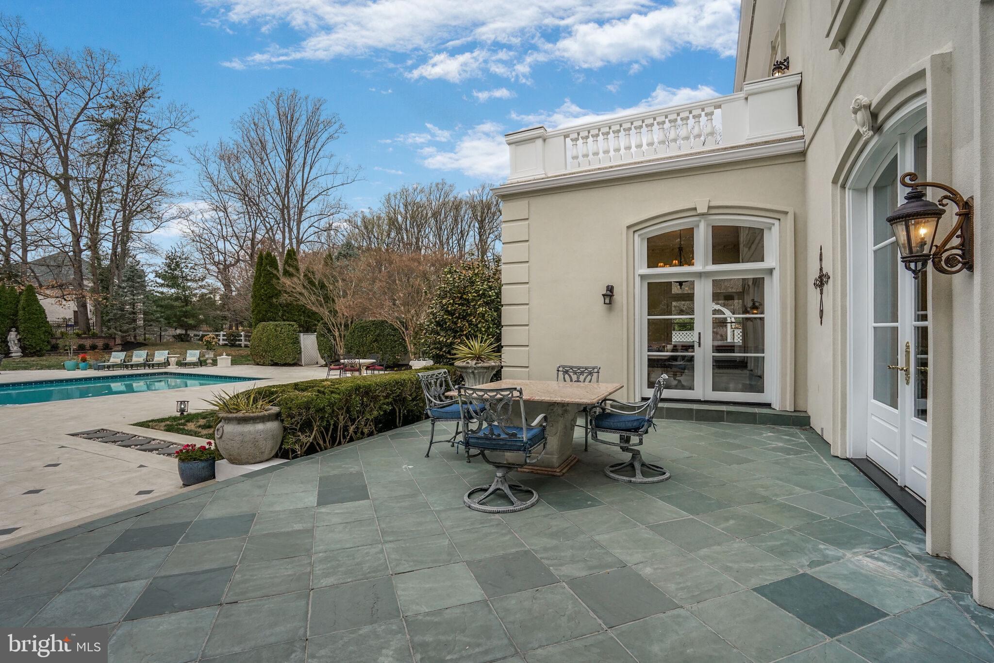 RIVINUS - Residential