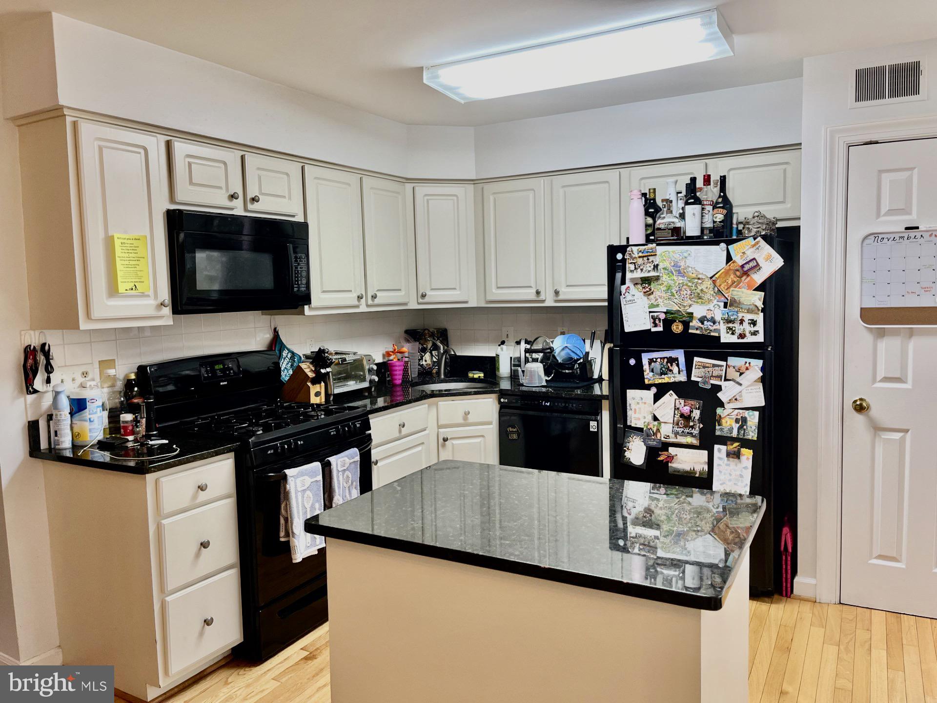 BATTERY RIDGE - Residential Lease