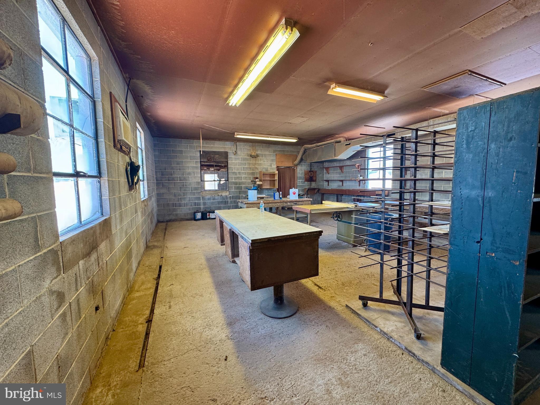 2930 N CHARLOTTE STREET