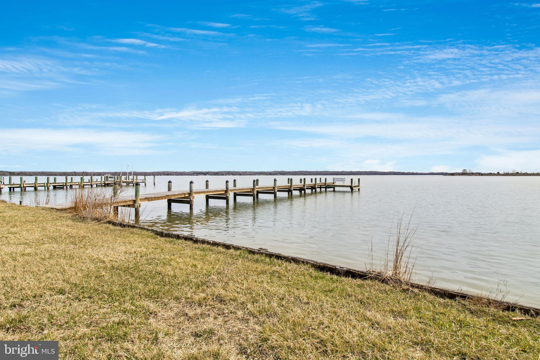 GOLDEN BEACH - Residential