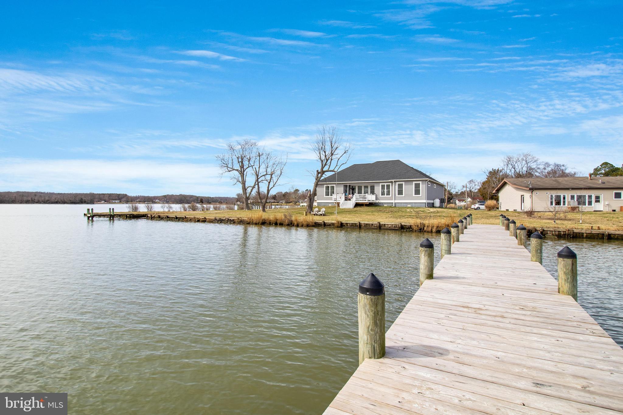GOLDEN BEACH - Residential