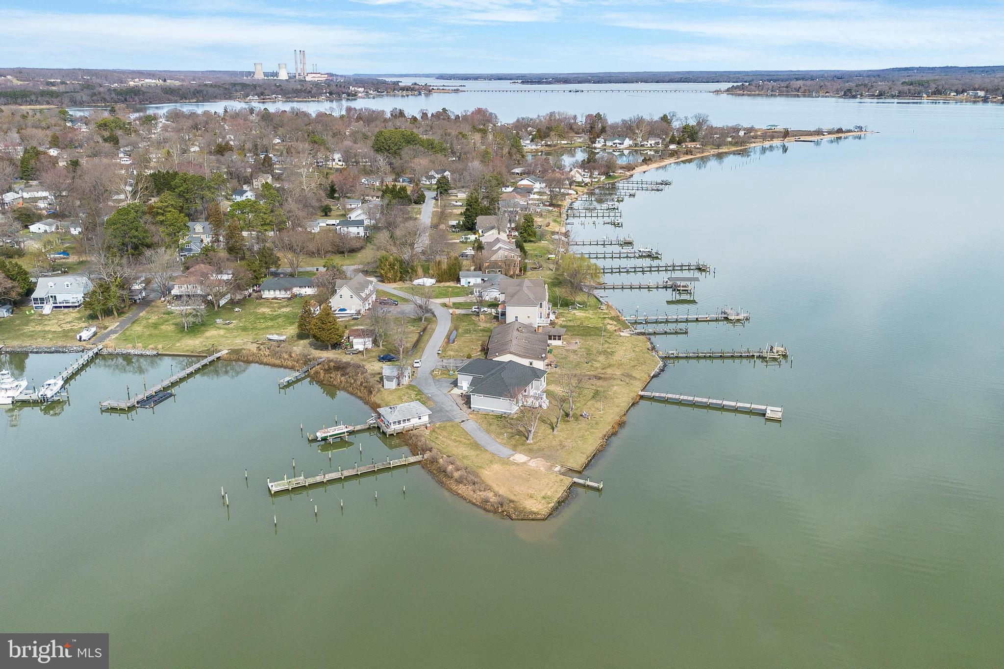 GOLDEN BEACH - Residential