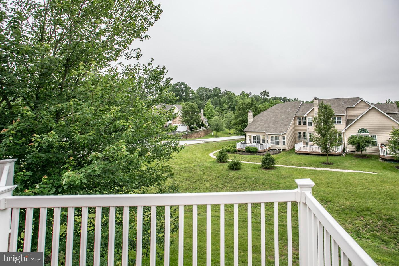 RIVERCREST - Residential