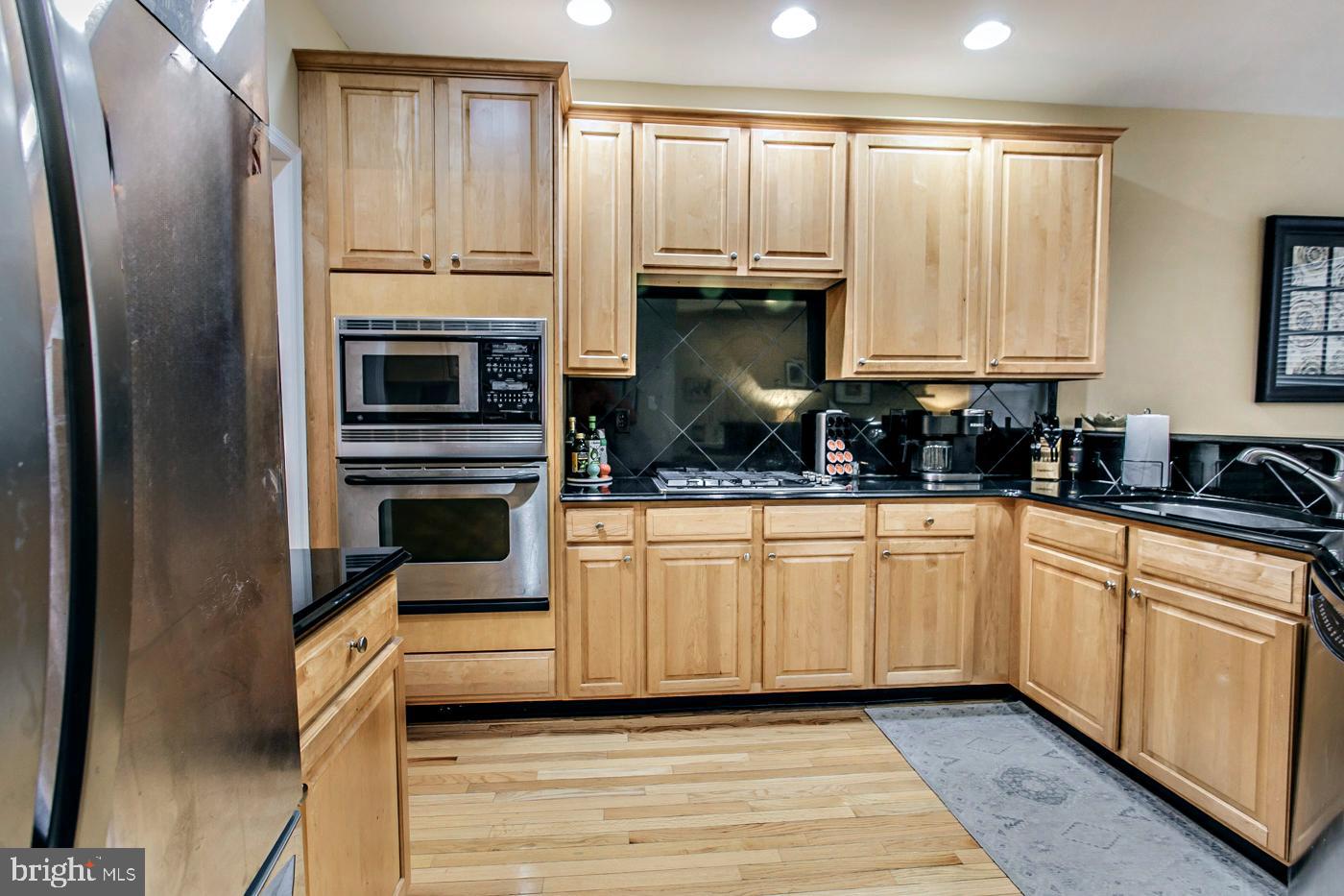 RIVERCREST - Residential