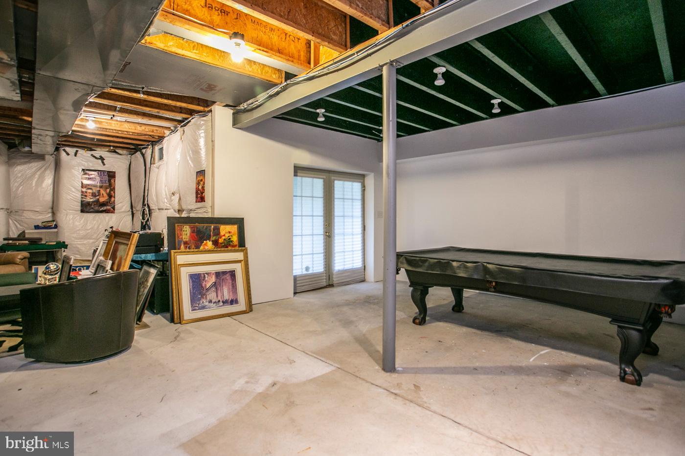 RIVERCREST - Residential