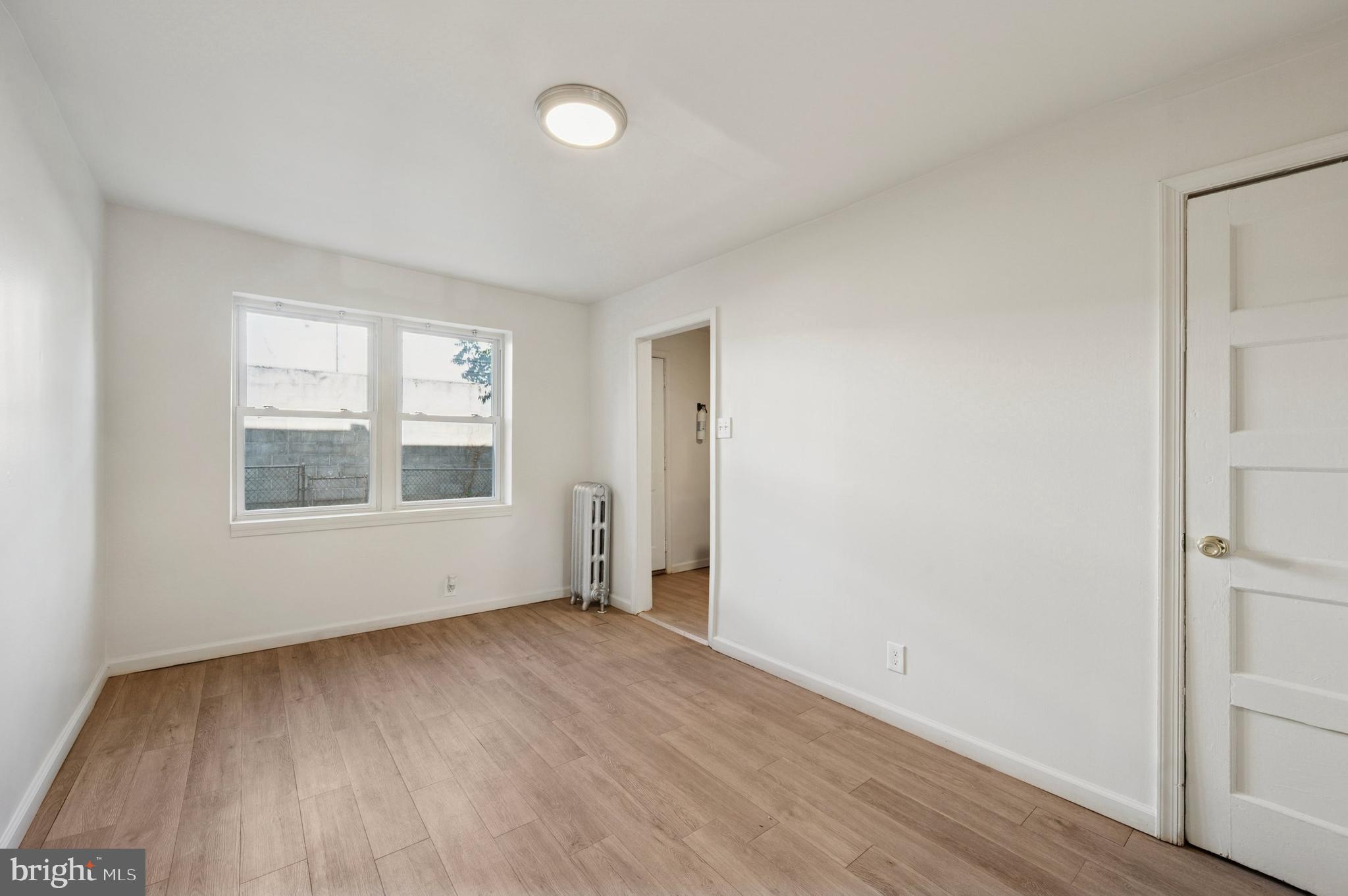 ELMWOOD PARK - Residential