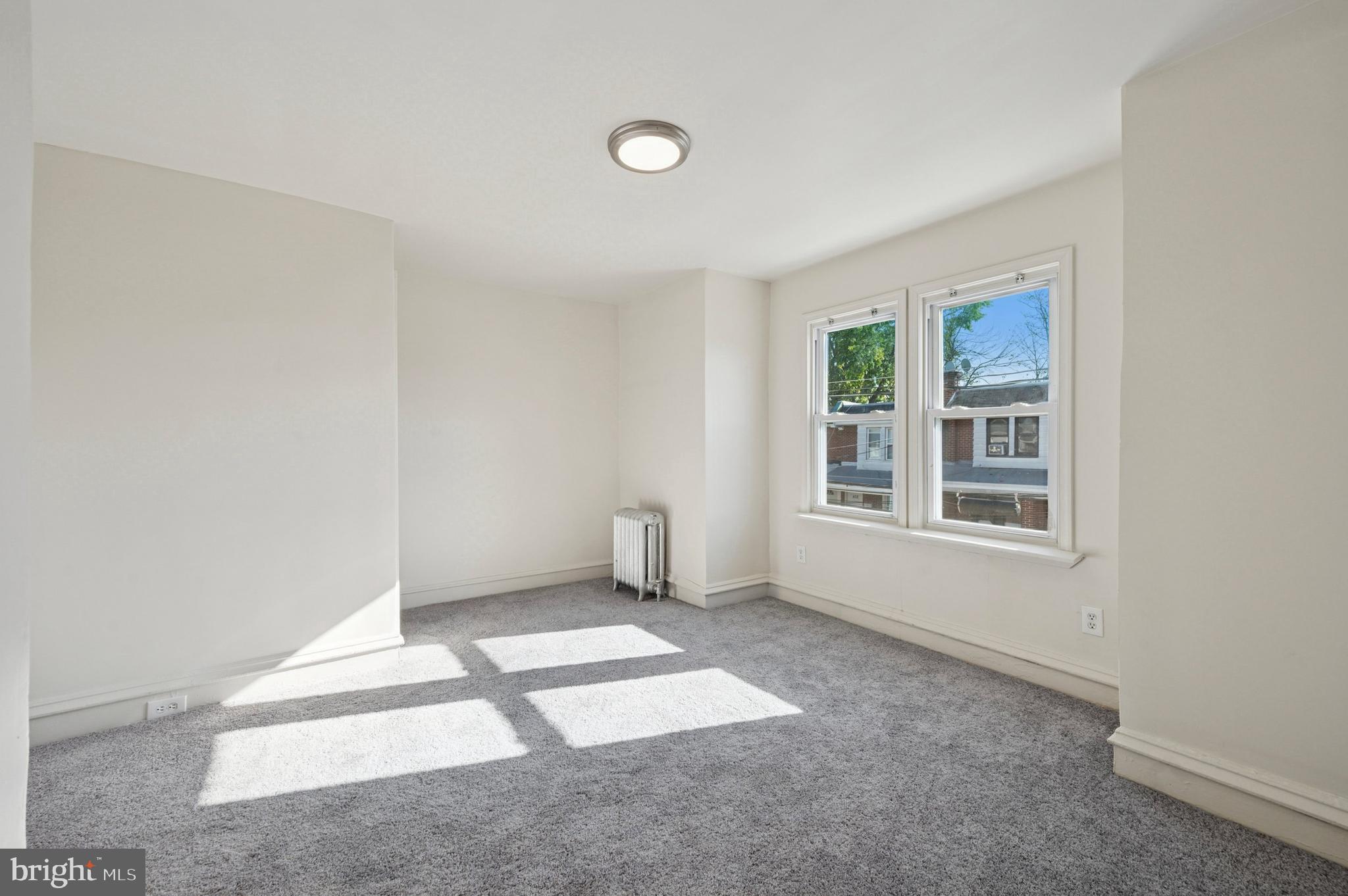 ELMWOOD PARK - Residential