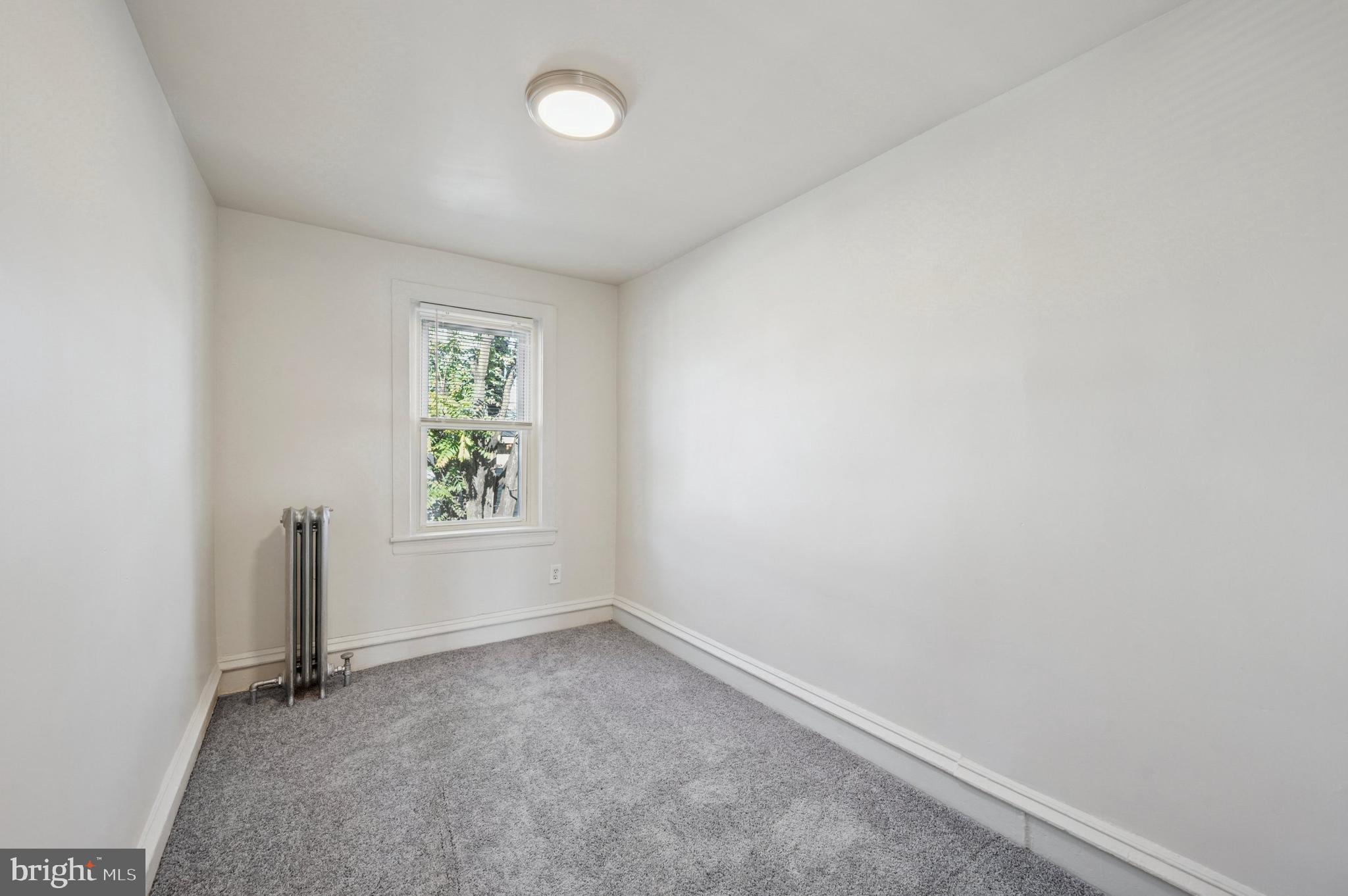 ELMWOOD PARK - Residential