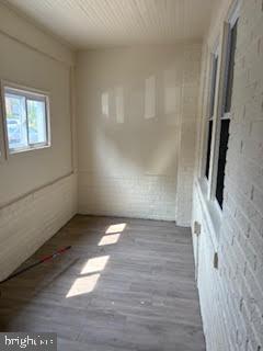 ELMWOOD PARK - Residential