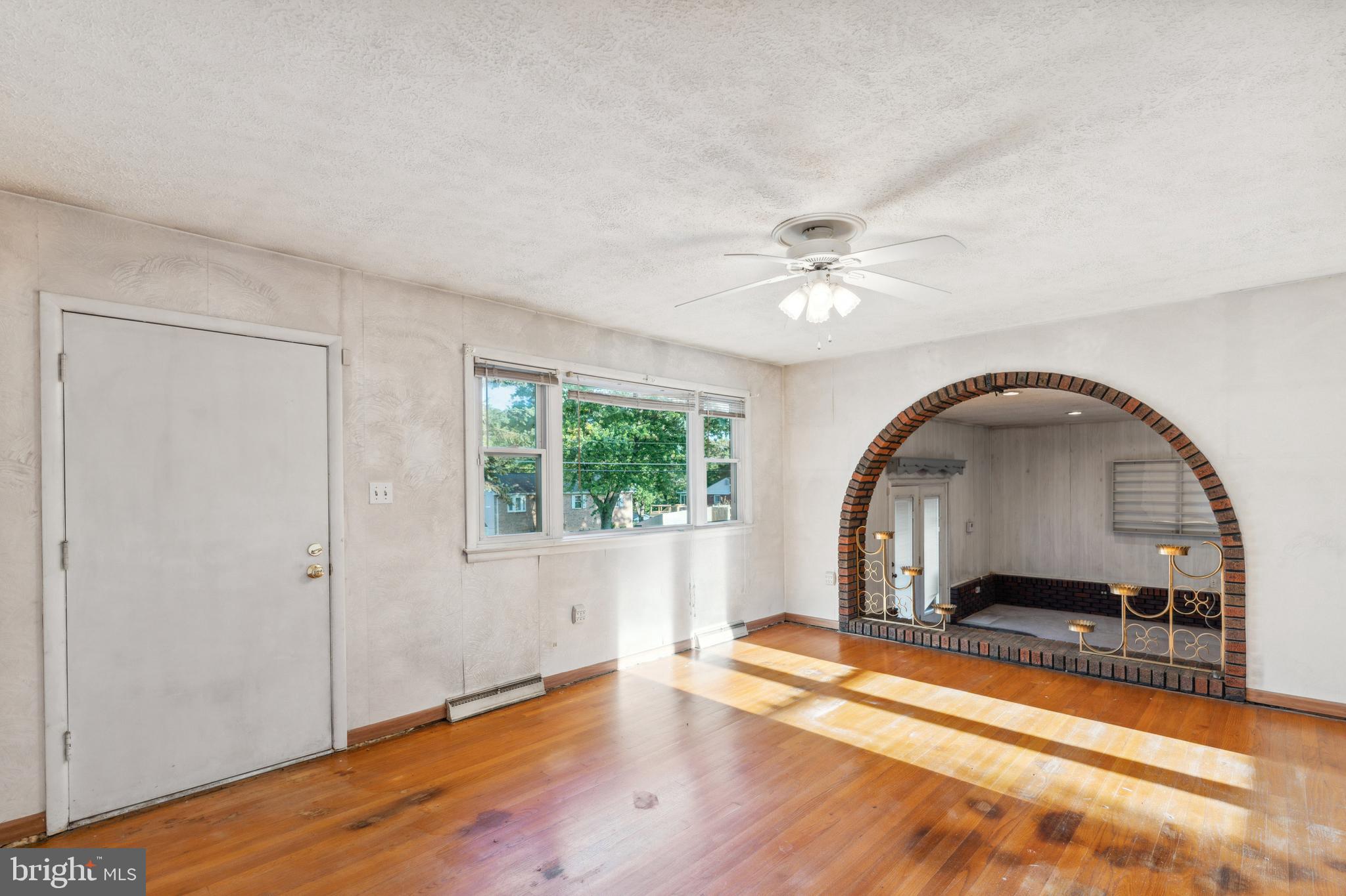 SPRING ACRES - Residential