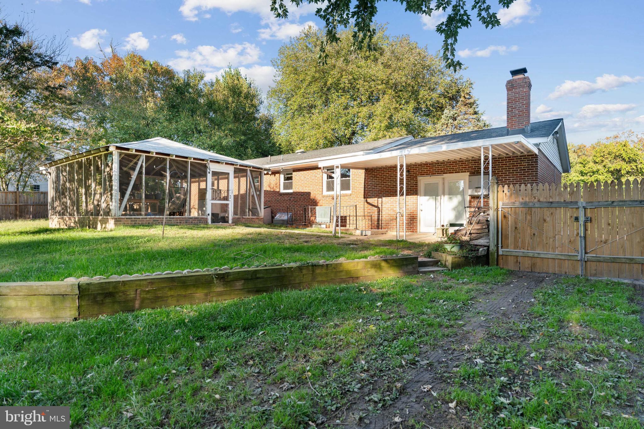 SPRING ACRES - Residential