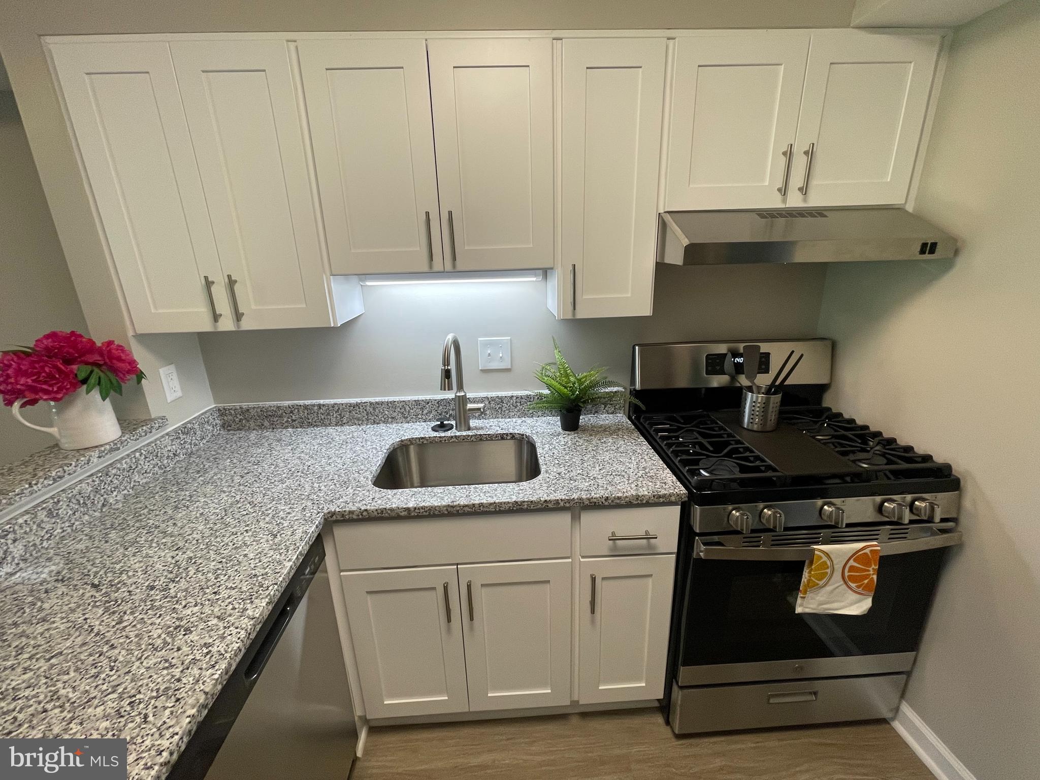 DEERING WOODS - Residential