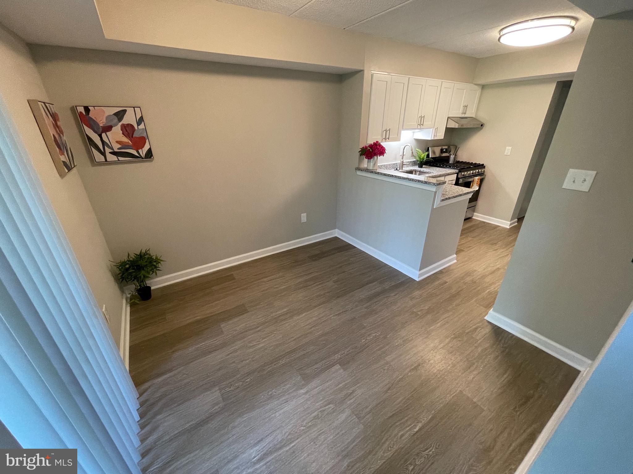 DEERING WOODS - Residential