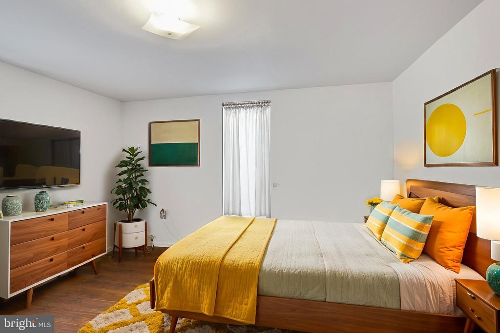 Photo of 240 W Girard Avenue #3, PHILADELPHIA, PA 19123 (MLS # PAPH2563718)