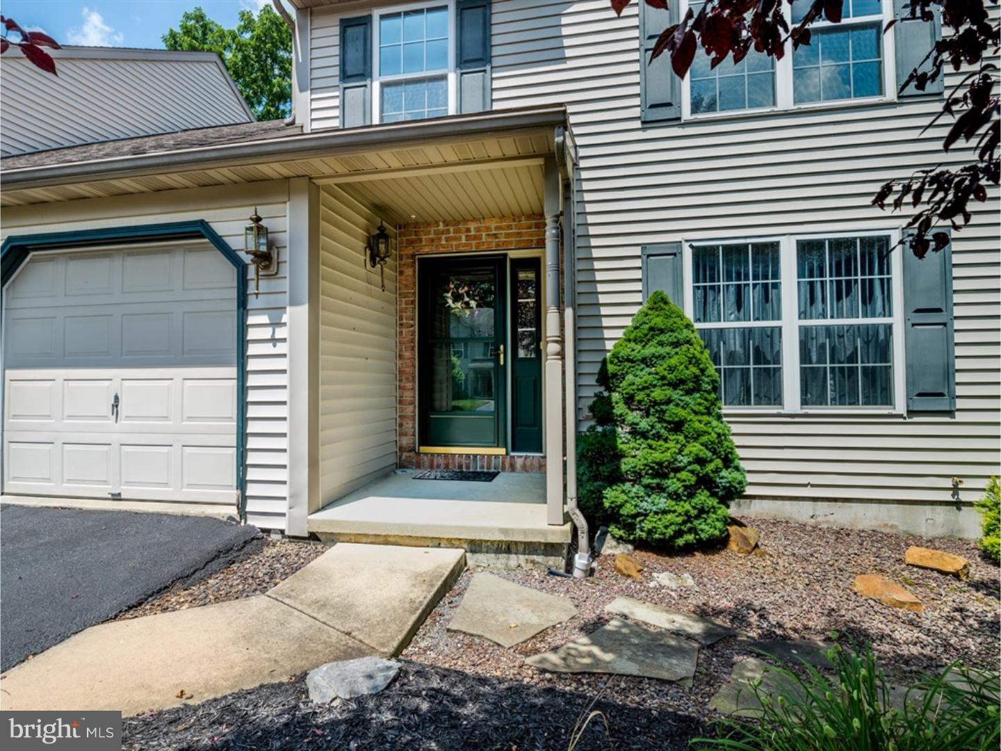 STONE GATE - Residential