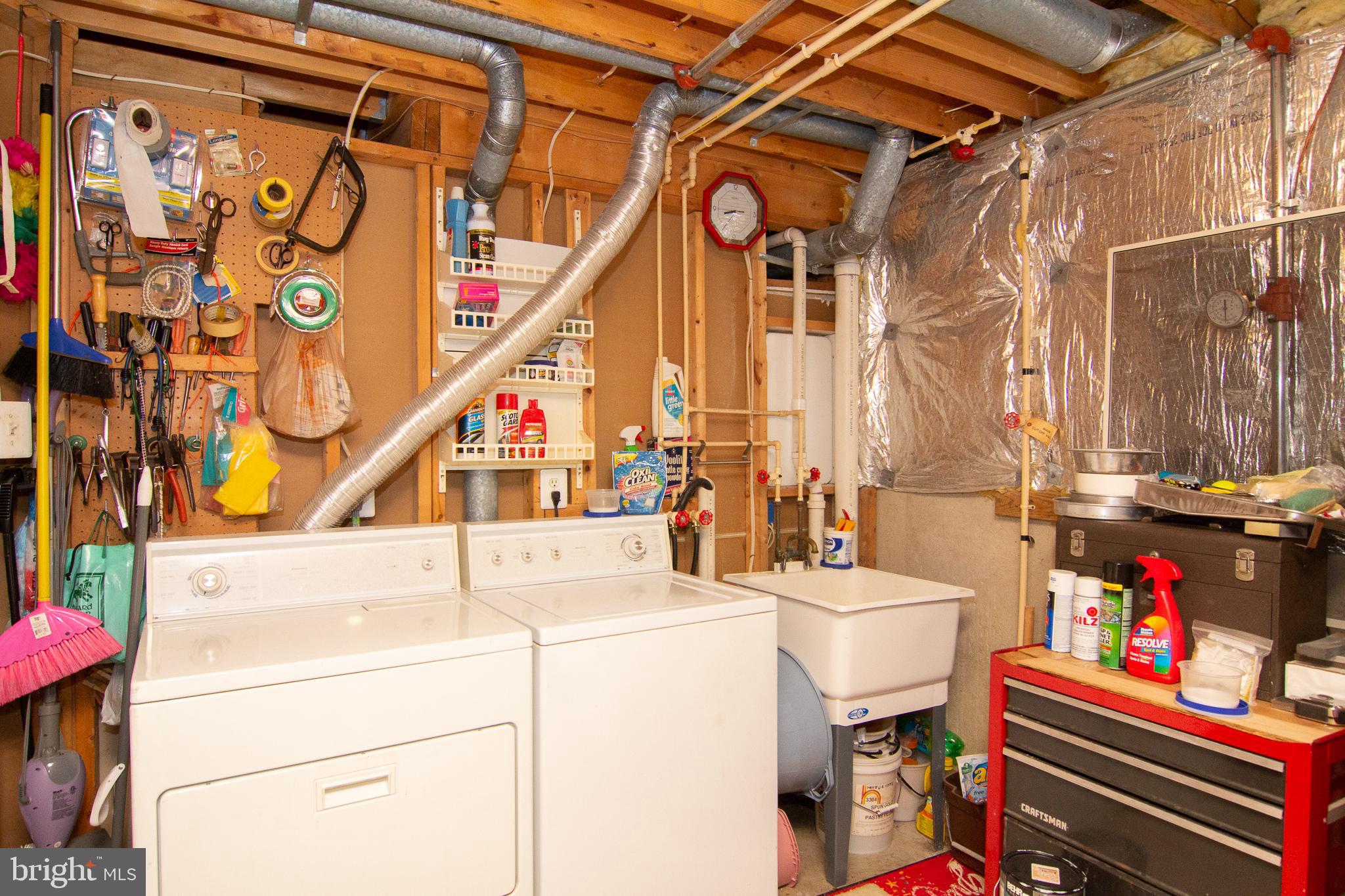 HUNTERS CROSSING - Residential