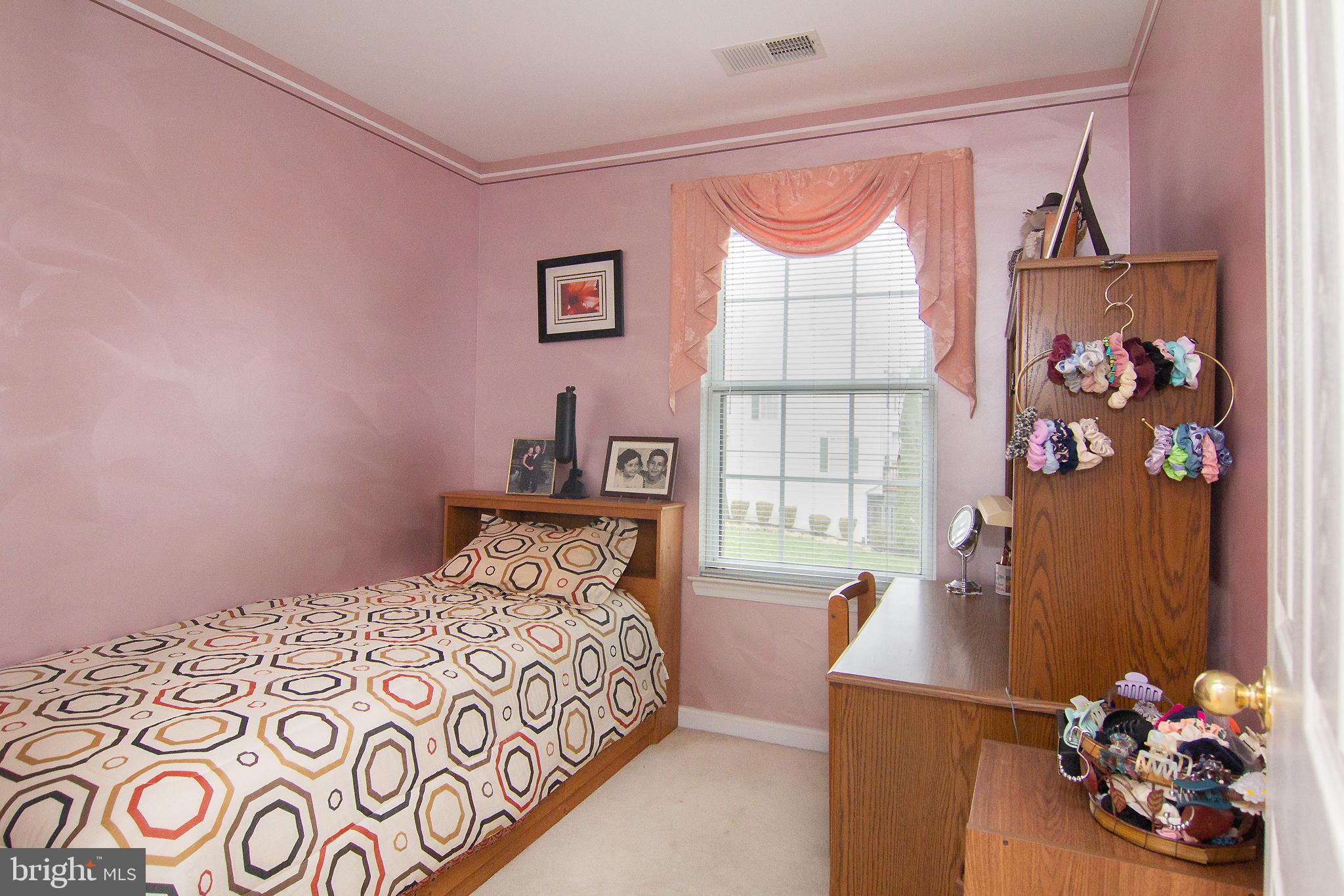 HUNTERS CROSSING - Residential