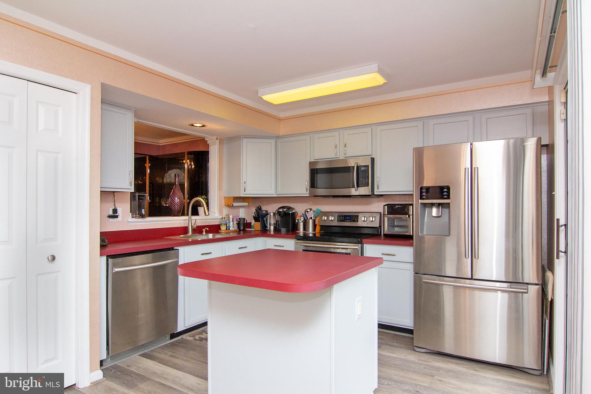 HUNTERS CROSSING - Residential