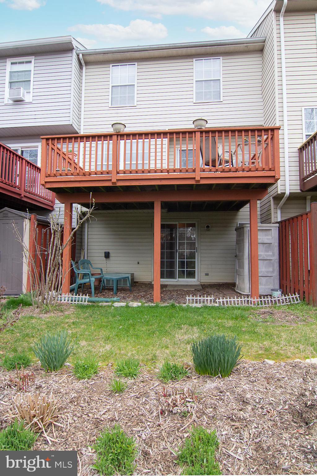 HUNTERS CROSSING - Residential