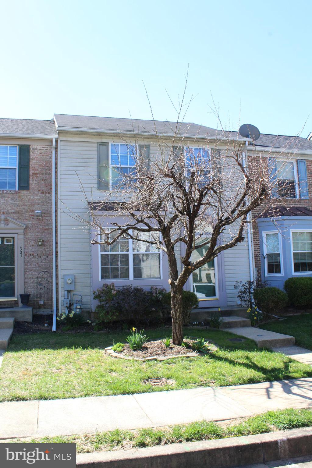 HUNTERS CROSSING - Residential