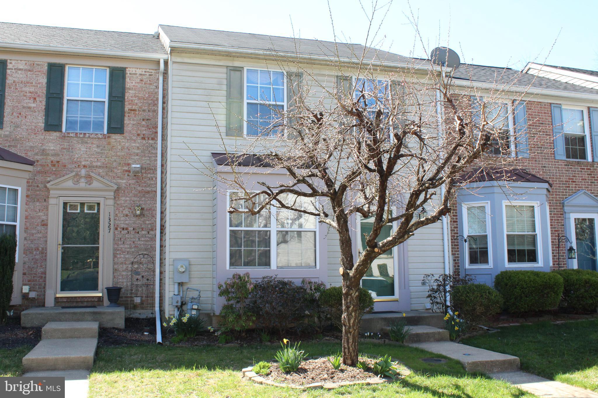 HUNTERS CROSSING - Residential