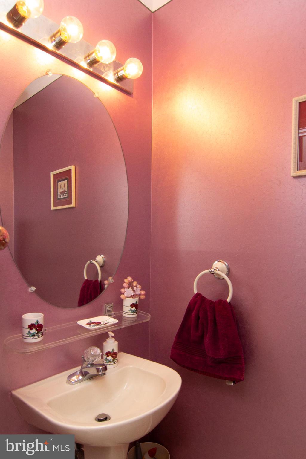 HUNTERS CROSSING - Residential