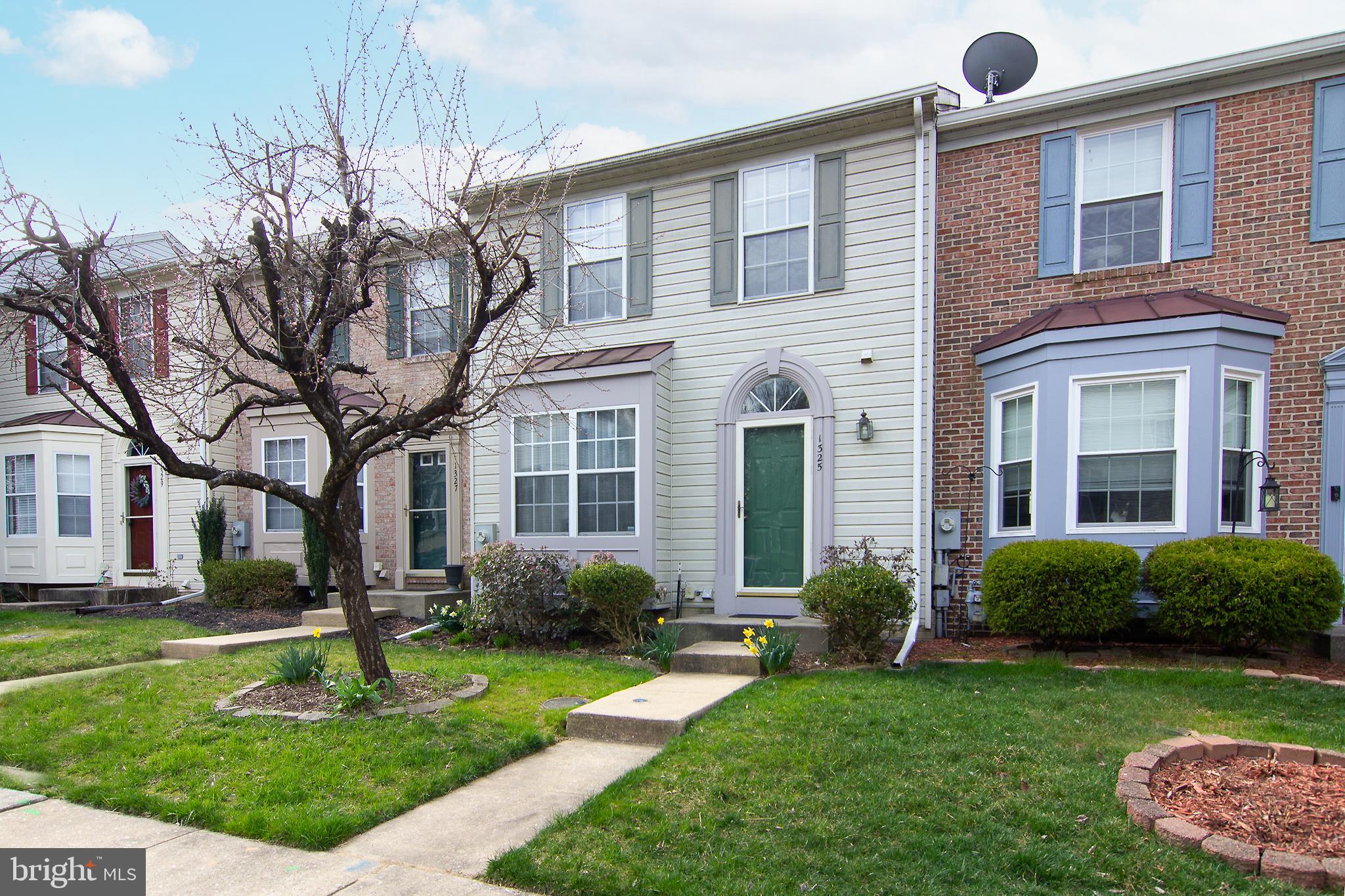 HUNTERS CROSSING - Residential