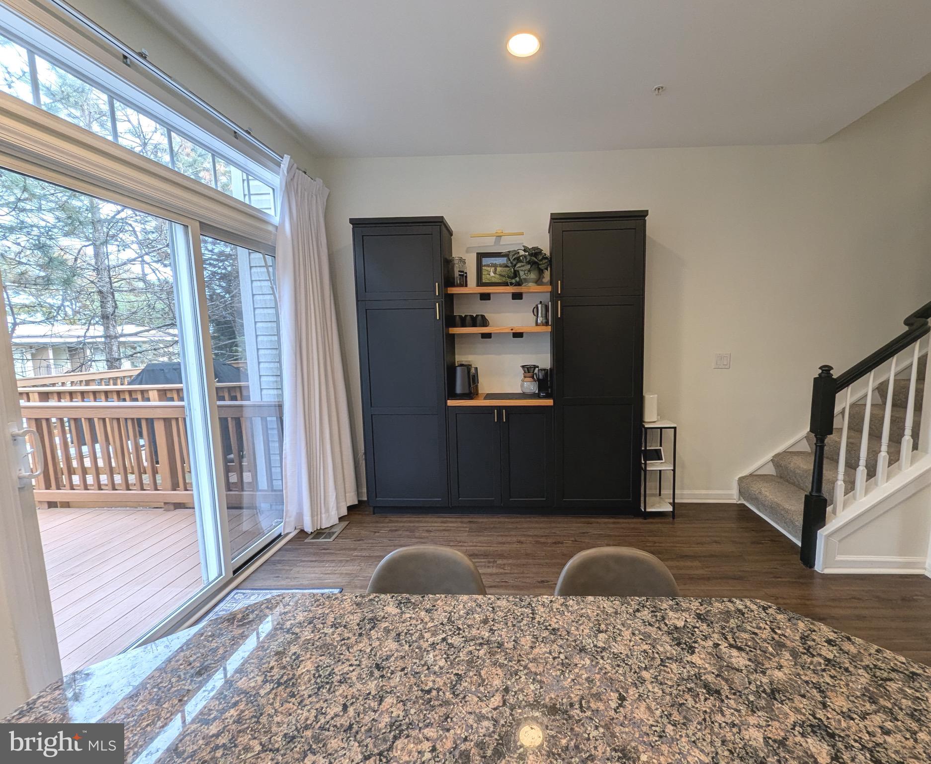 HUNTINGTON GROVE - Residential Lease