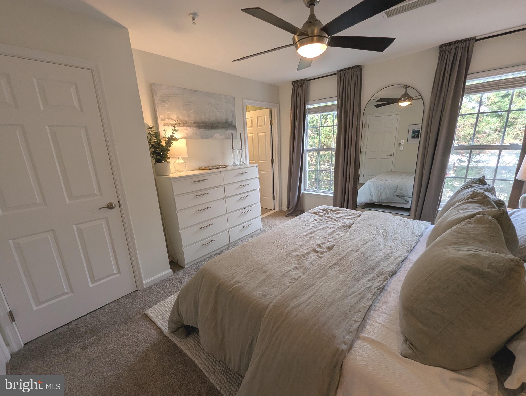 HUNTINGTON GROVE - Residential Lease