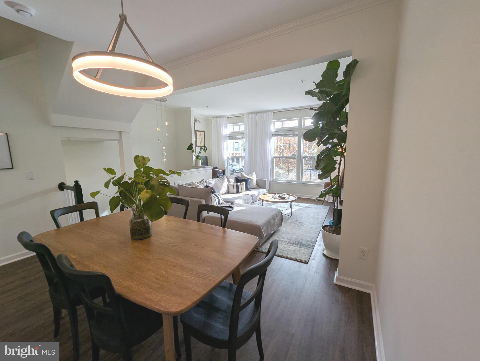 HUNTINGTON GROVE - Residential Lease