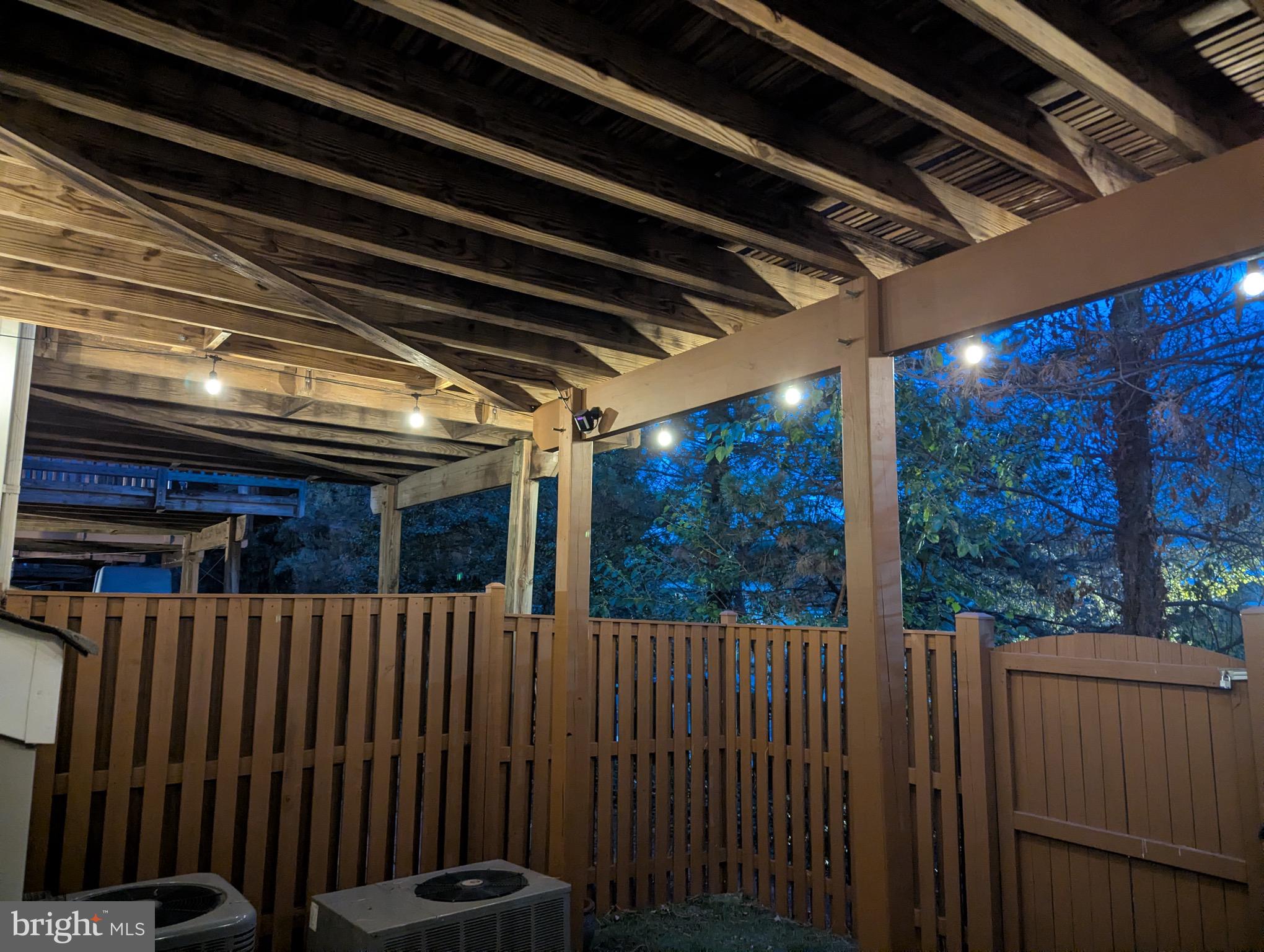 HUNTINGTON GROVE - Residential Lease