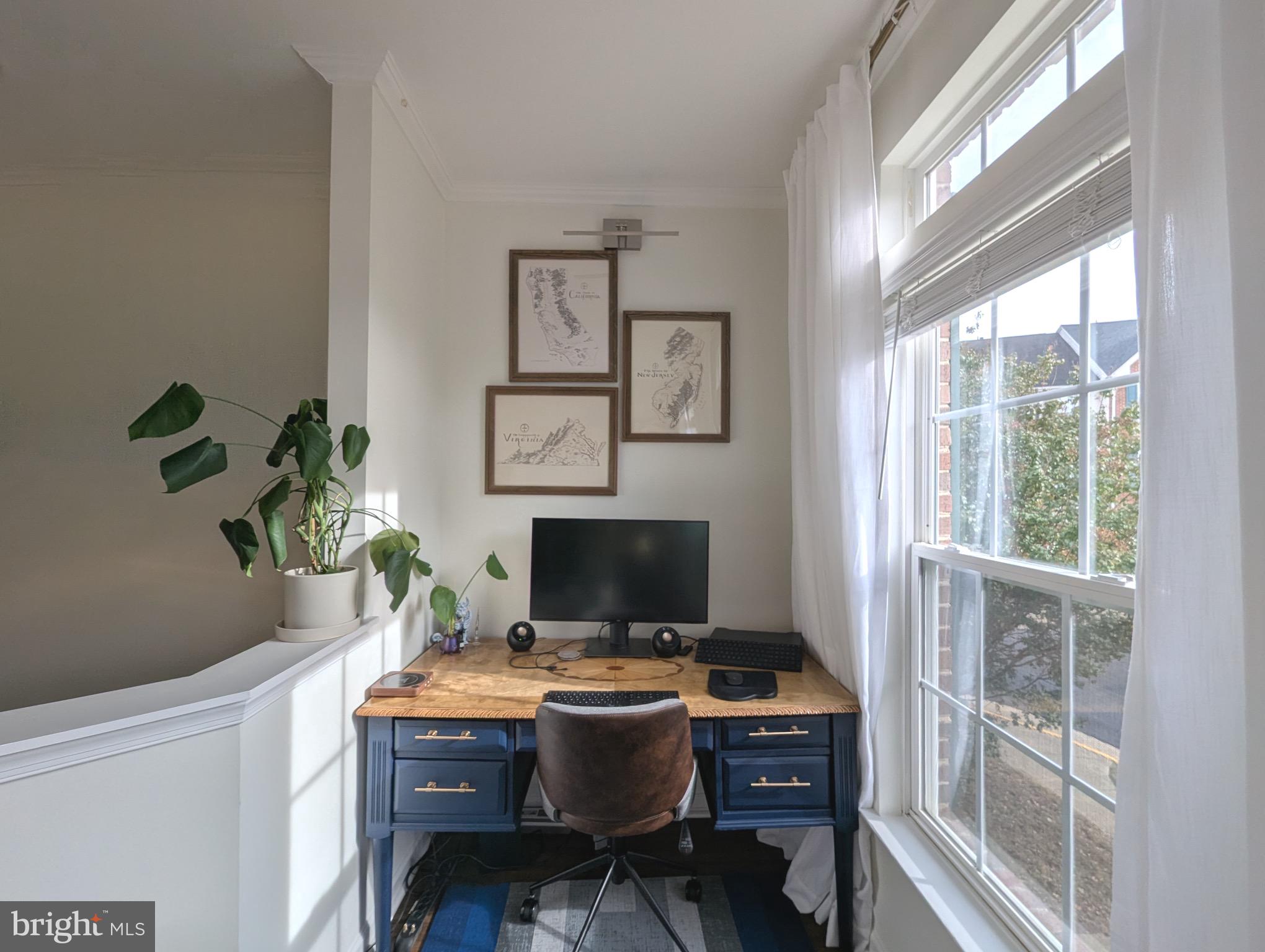 HUNTINGTON GROVE - Residential Lease