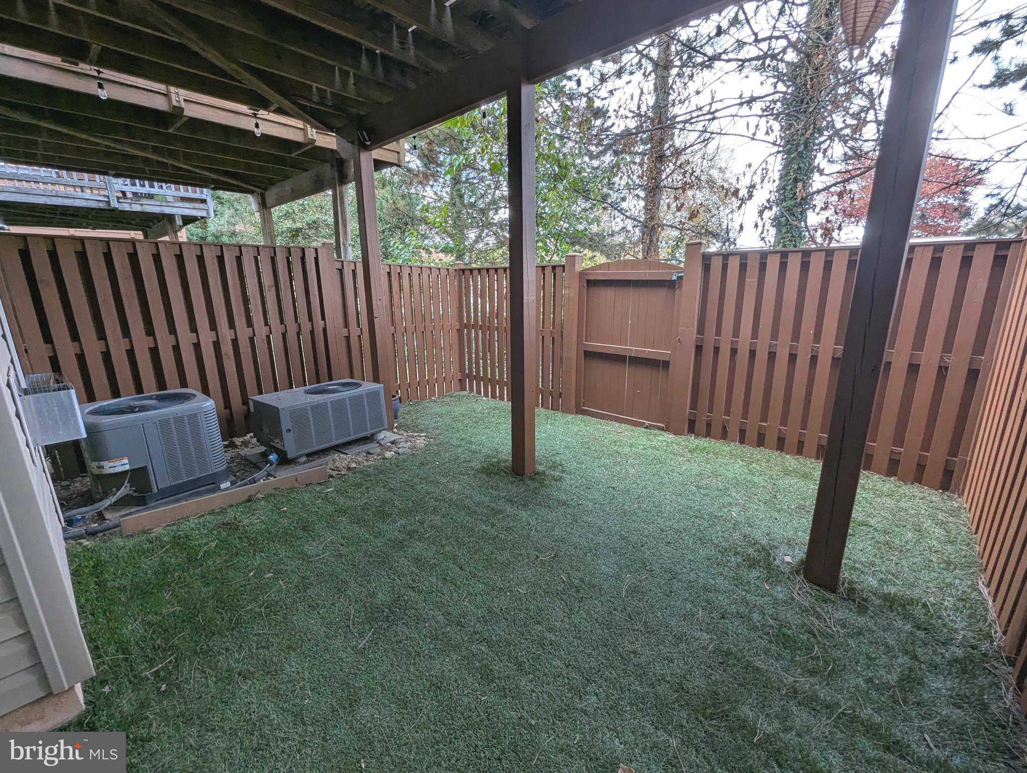 HUNTINGTON GROVE - Residential Lease