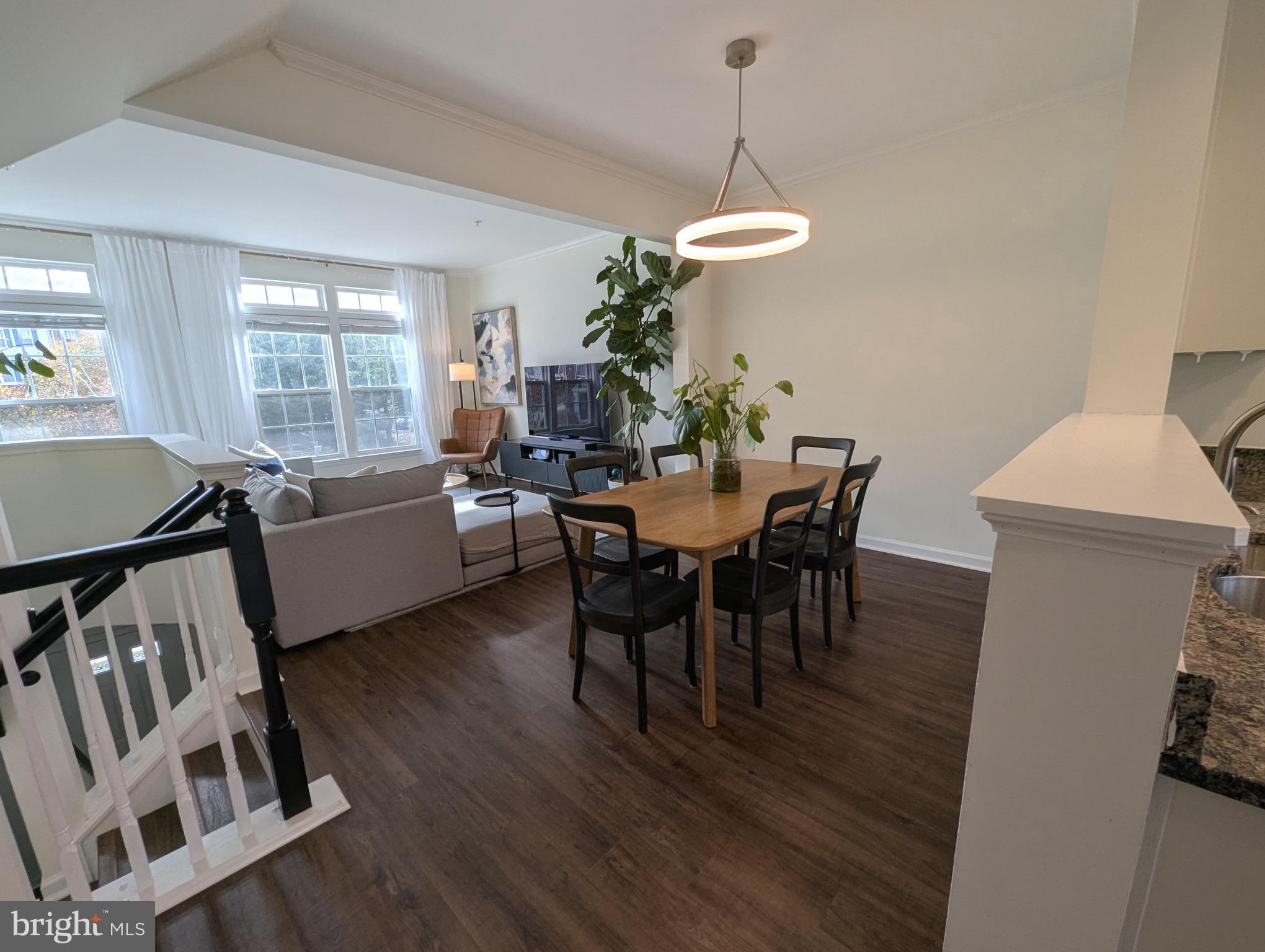 HUNTINGTON GROVE - Residential Lease