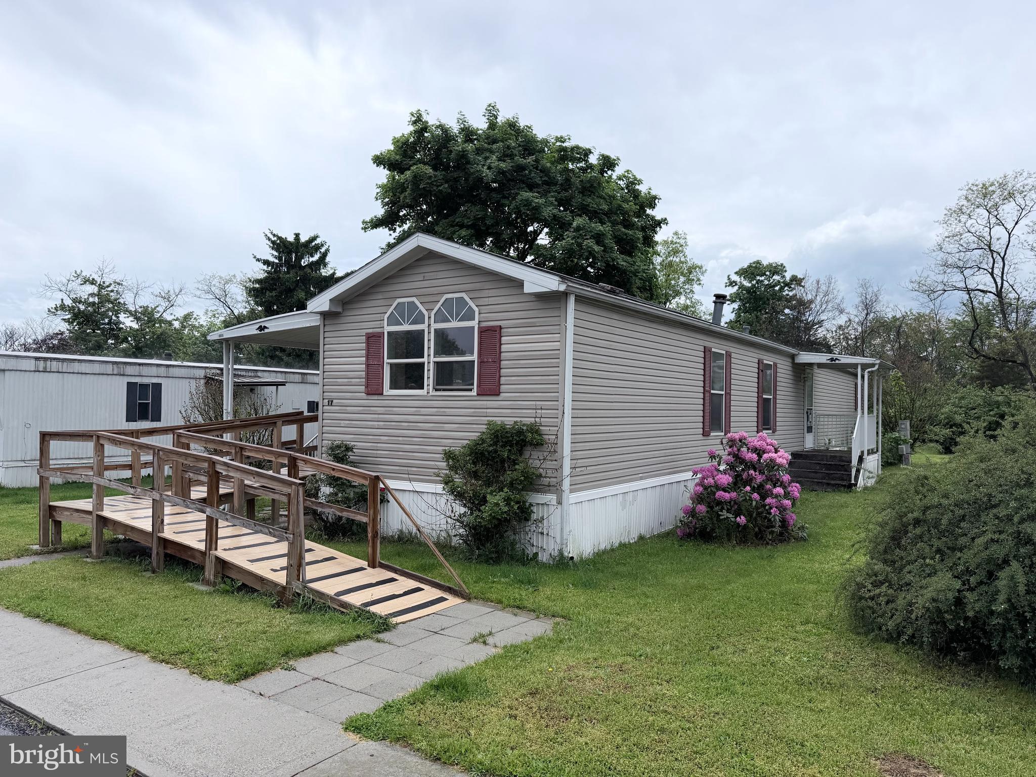 17 CORAL DRIVE