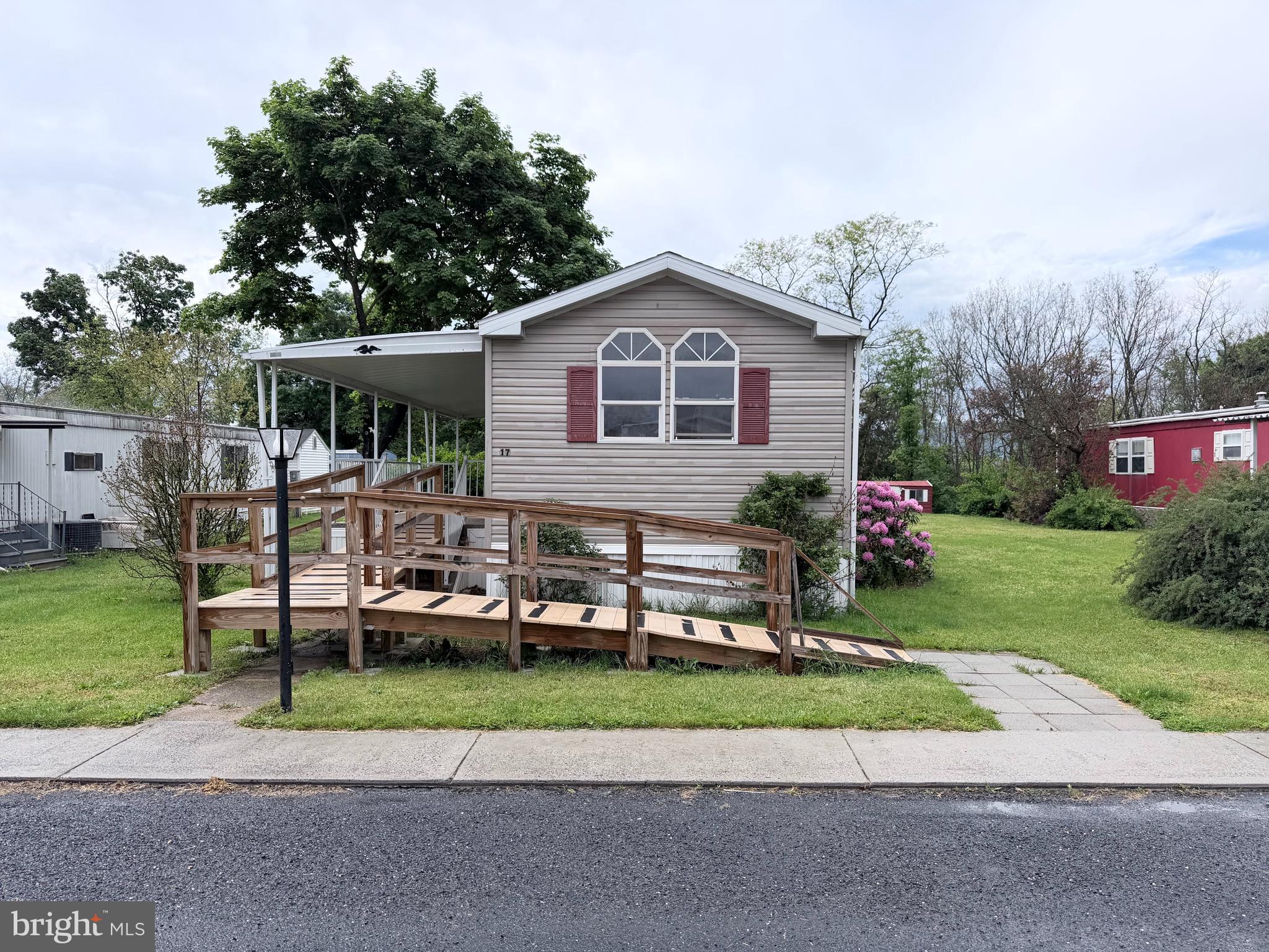 17 CORAL DRIVE