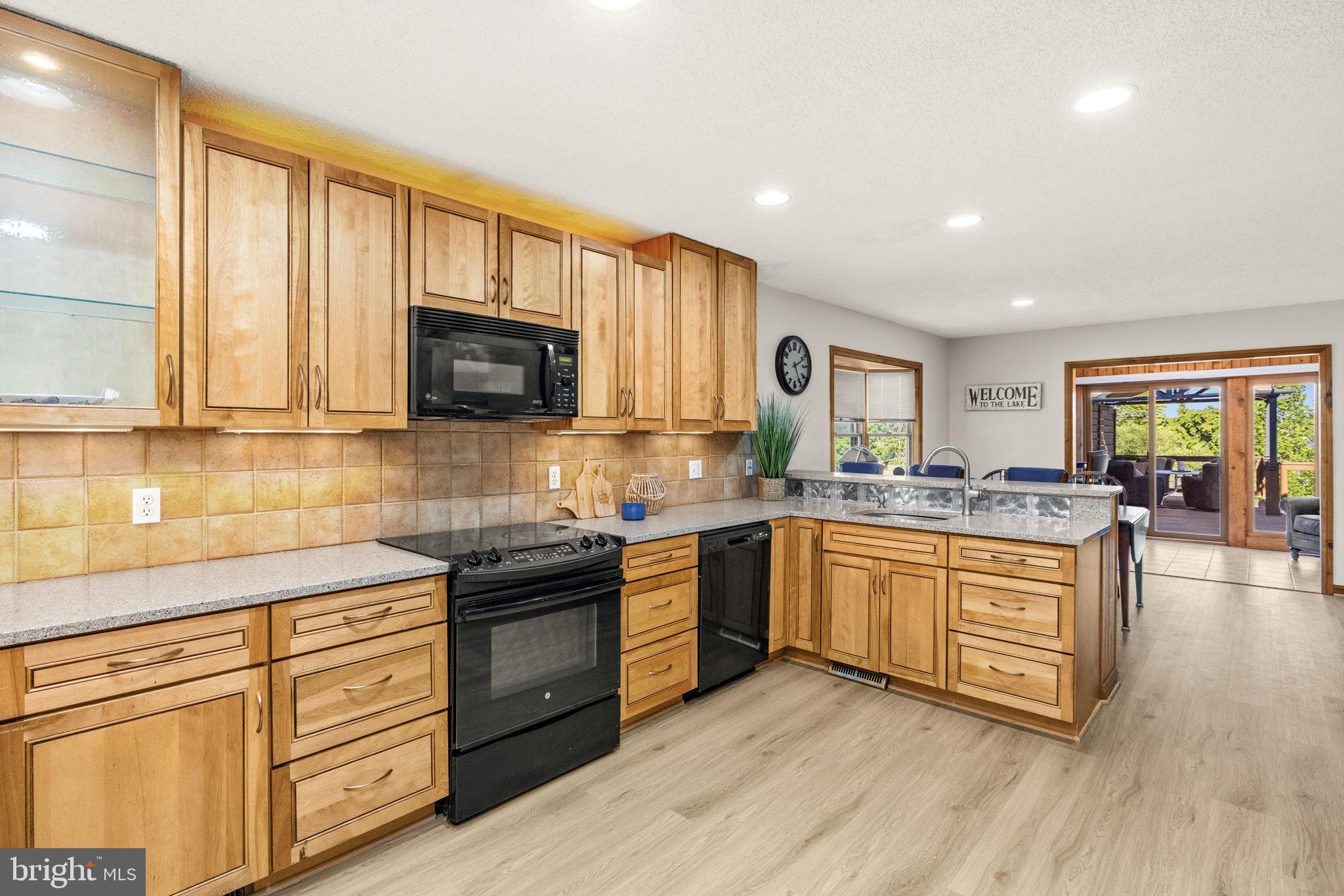 WINDWOOD COVES - Residential