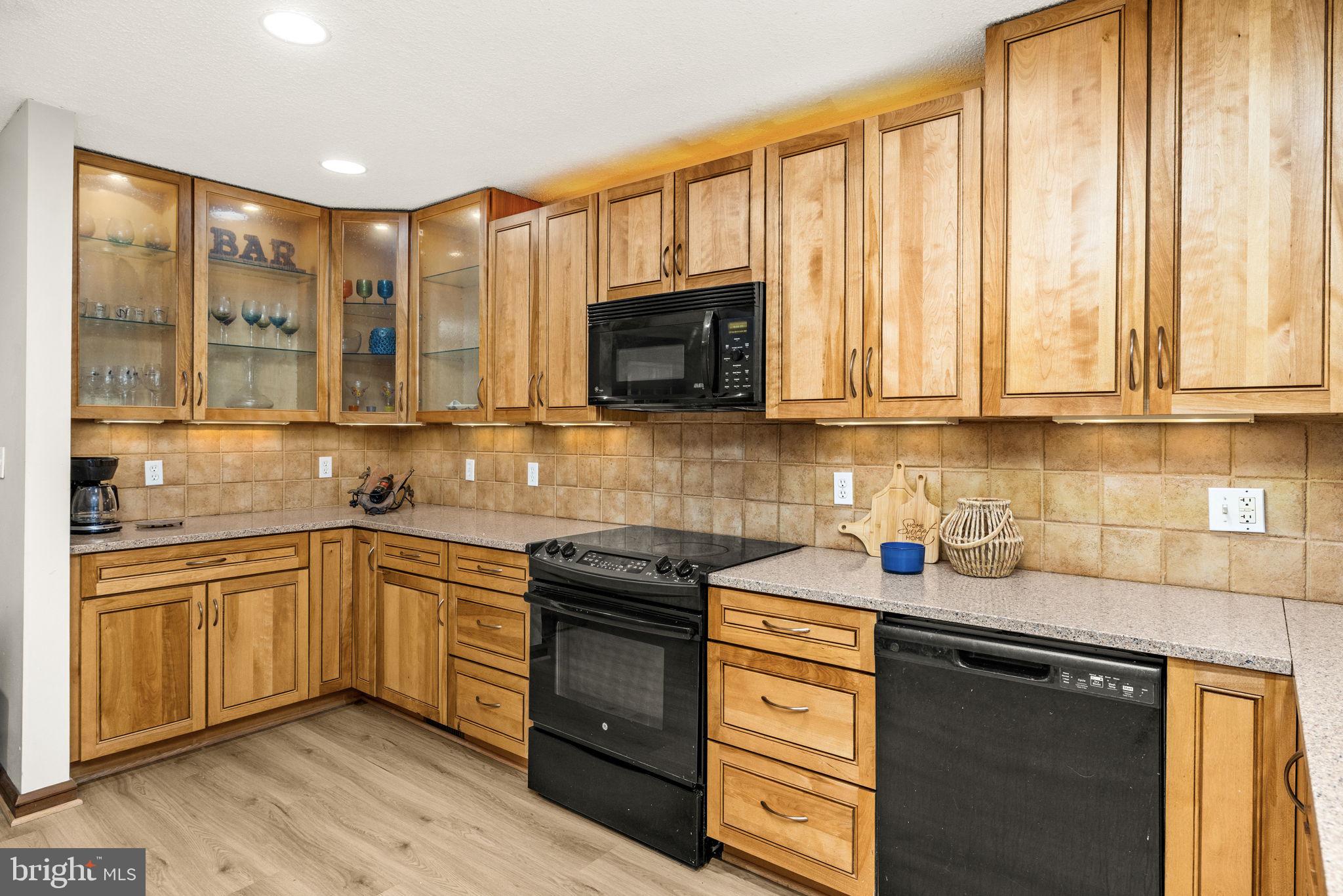 WINDWOOD COVES - Residential