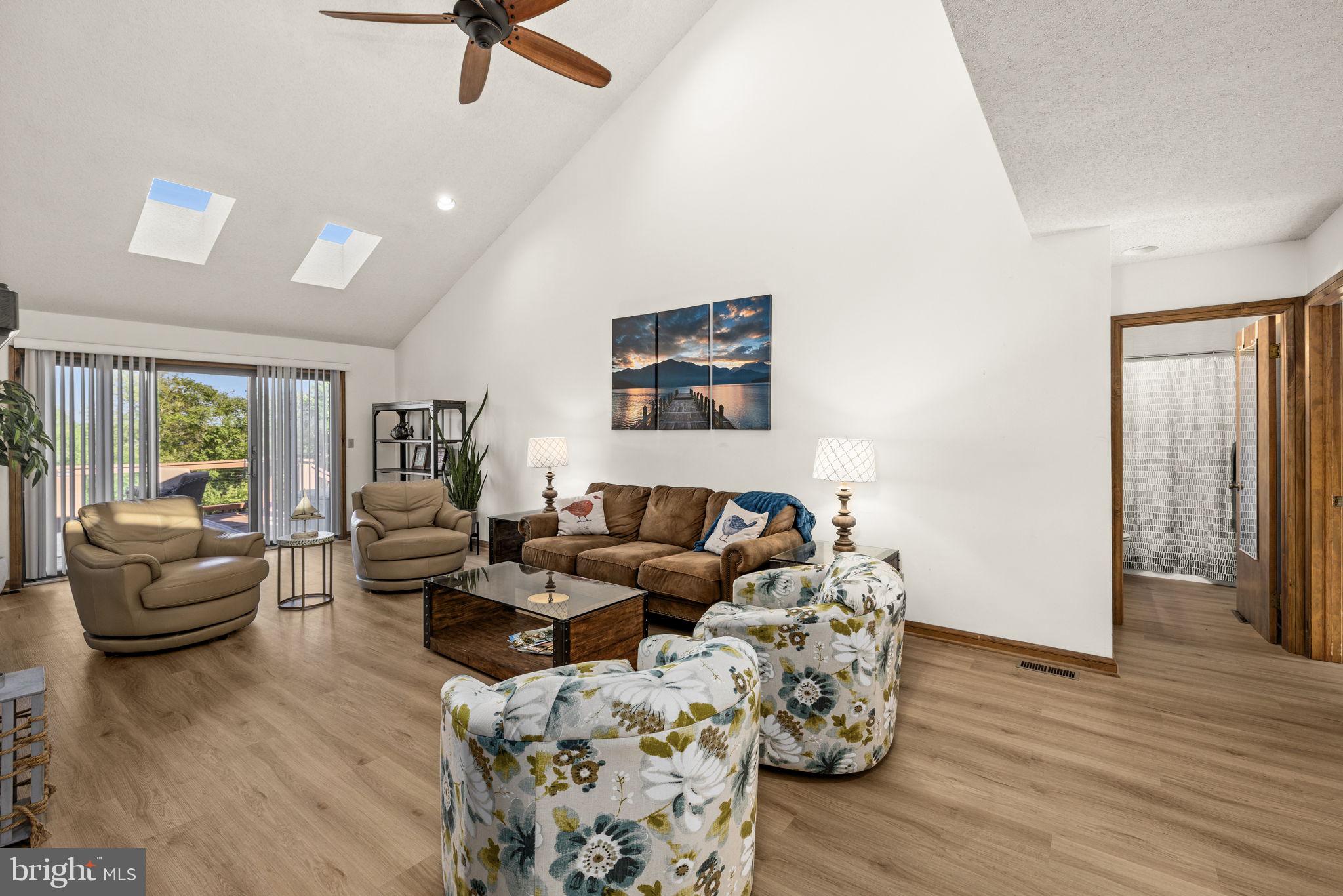 WINDWOOD COVES - Residential