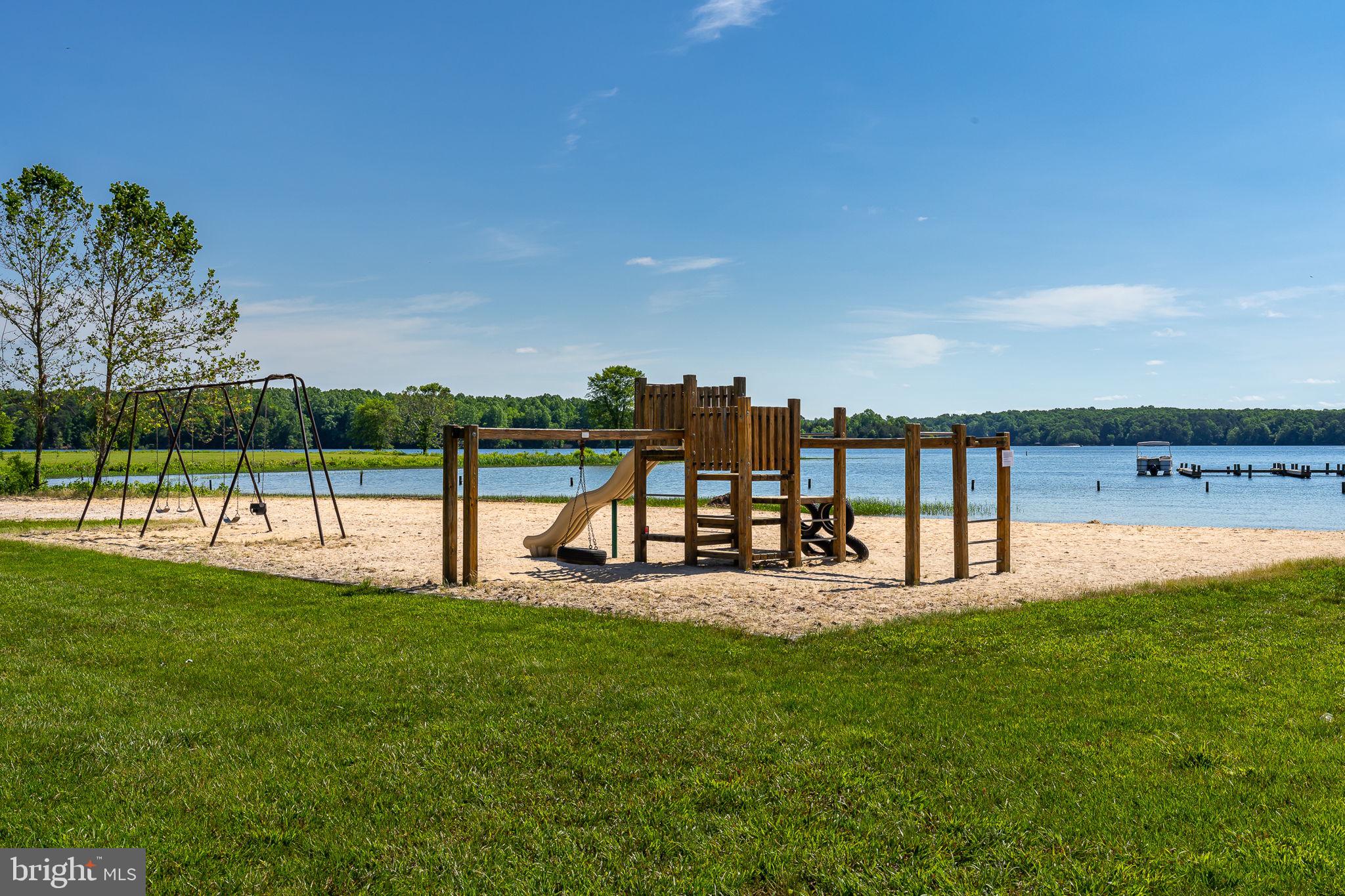 WINDWOOD COVES - Residential